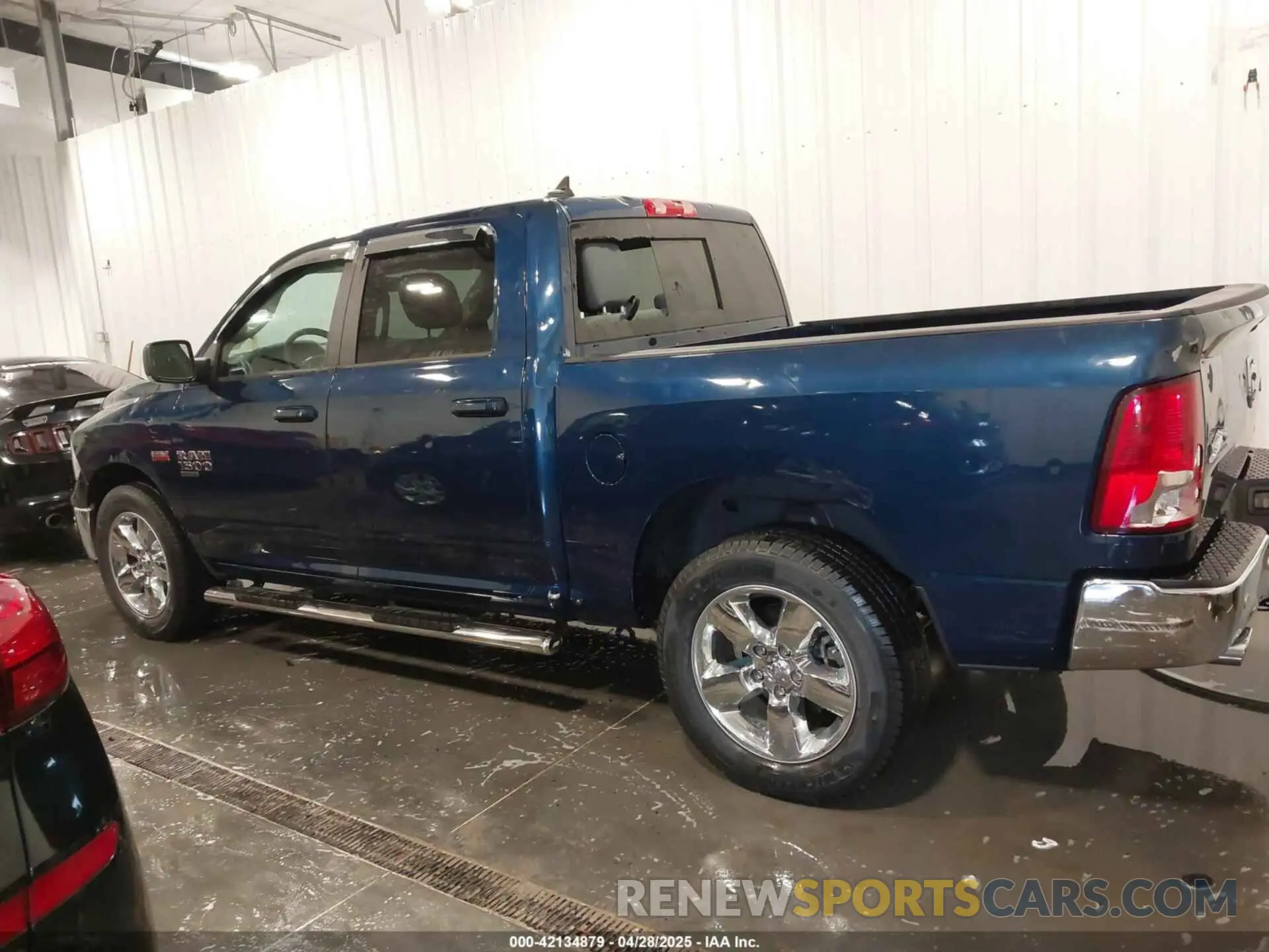 14 fotografías del automóvil dañado 1C6RR7LT2KS638521 RAM 1500 CLASSIC 2019