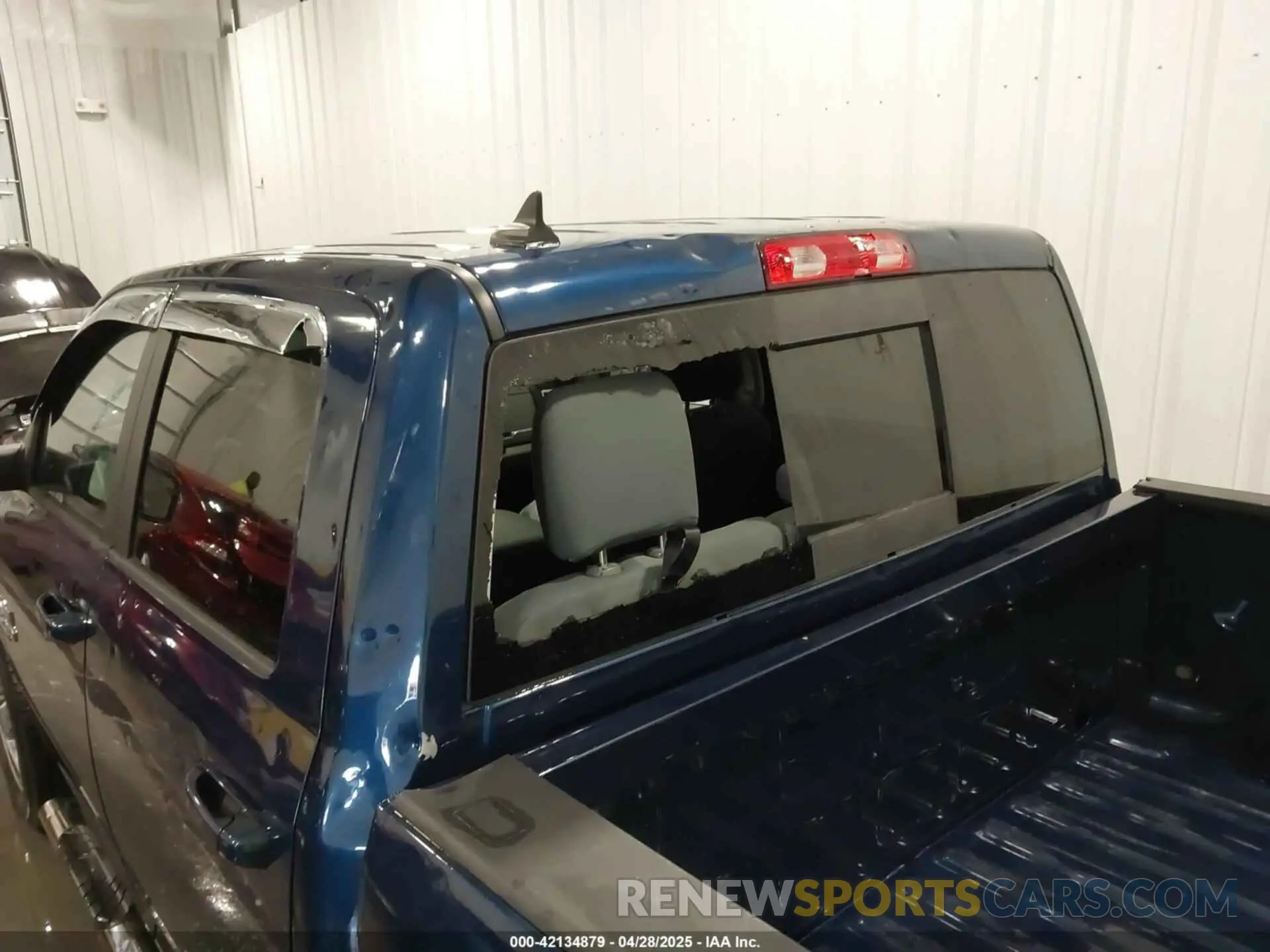 18 fotografías del automóvil dañado 1C6RR7LT2KS638521 RAM 1500 CLASSIC 2019
