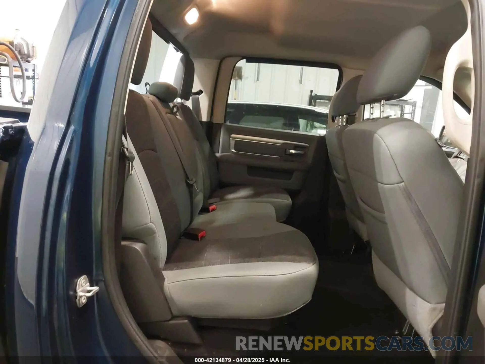8 fotografías del automóvil dañado 1C6RR7LT2KS638521 RAM 1500 CLASSIC 2019