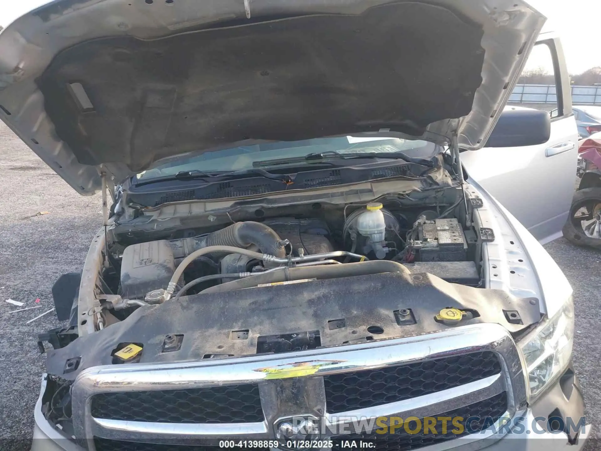 10 fotografías del automóvil dañado 1C6RR7LT4KS511558 RAM 1500 CLASSIC 2019