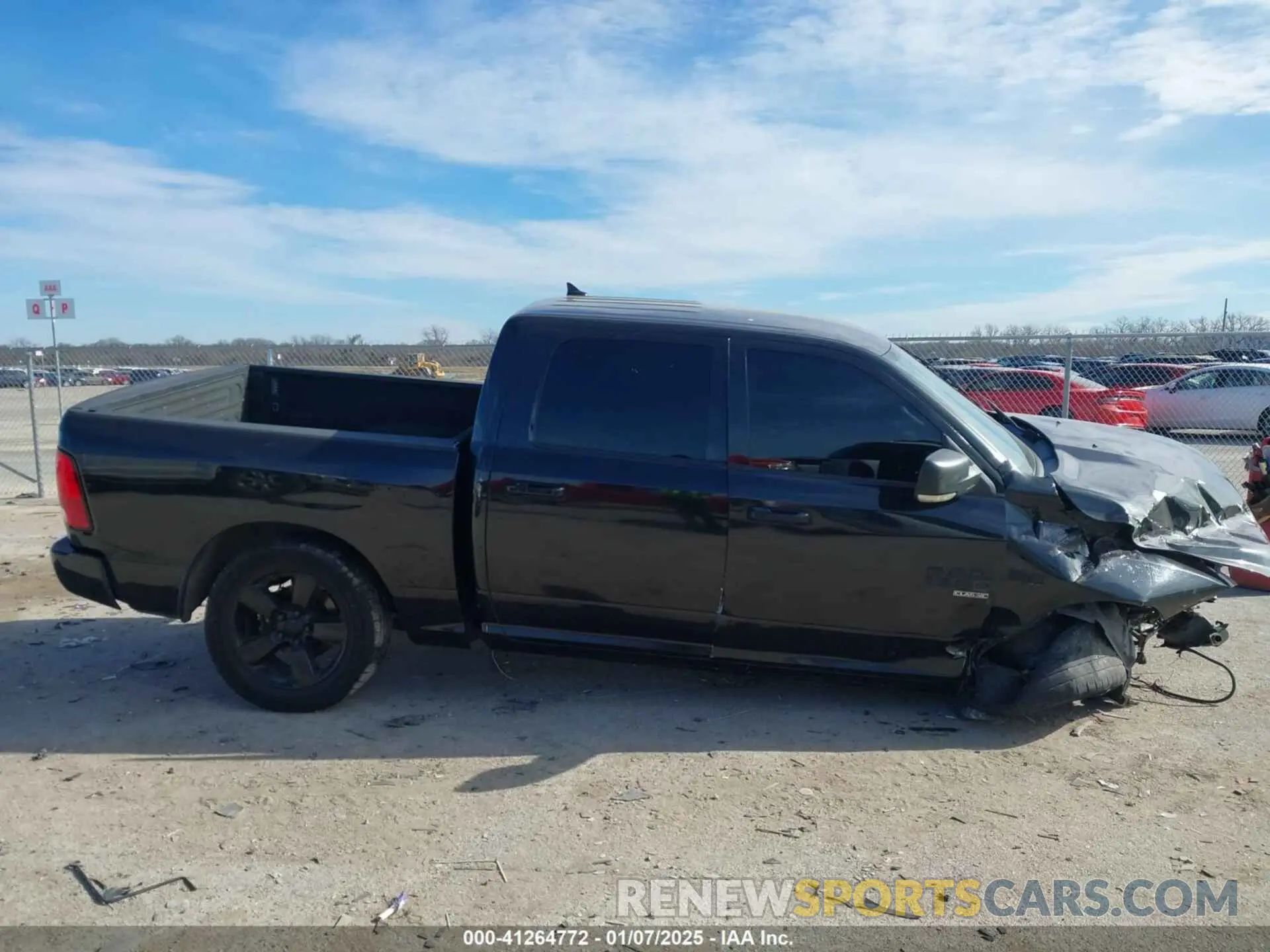 13 fotografías del automóvil dañado 1C6RR7LT6KS534632 RAM 1500 CLASSIC 2019