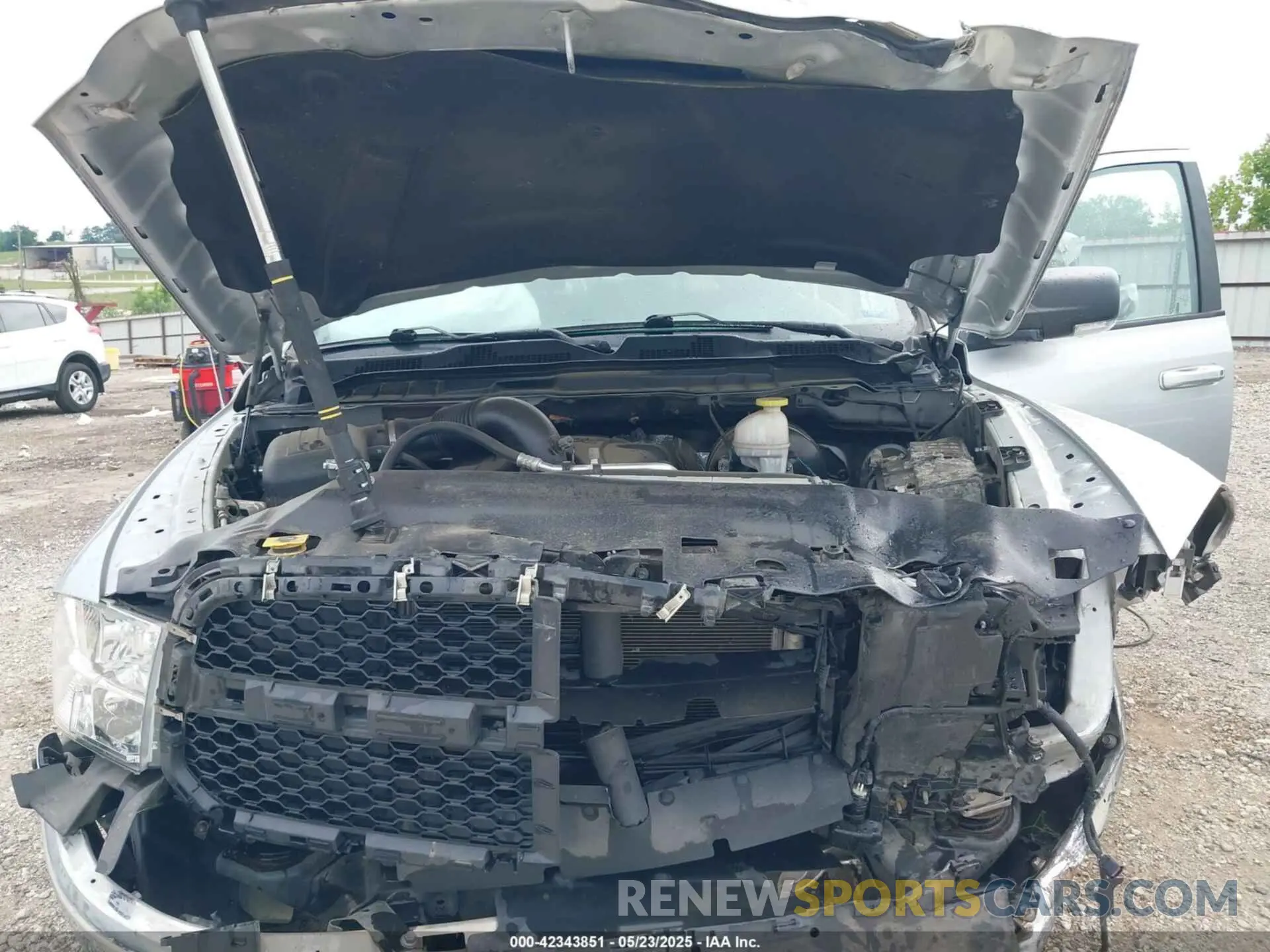 10 fotografías del automóvil dañado 1C6RR7LT6KS550104 RAM 1500 CLASSIC 2019