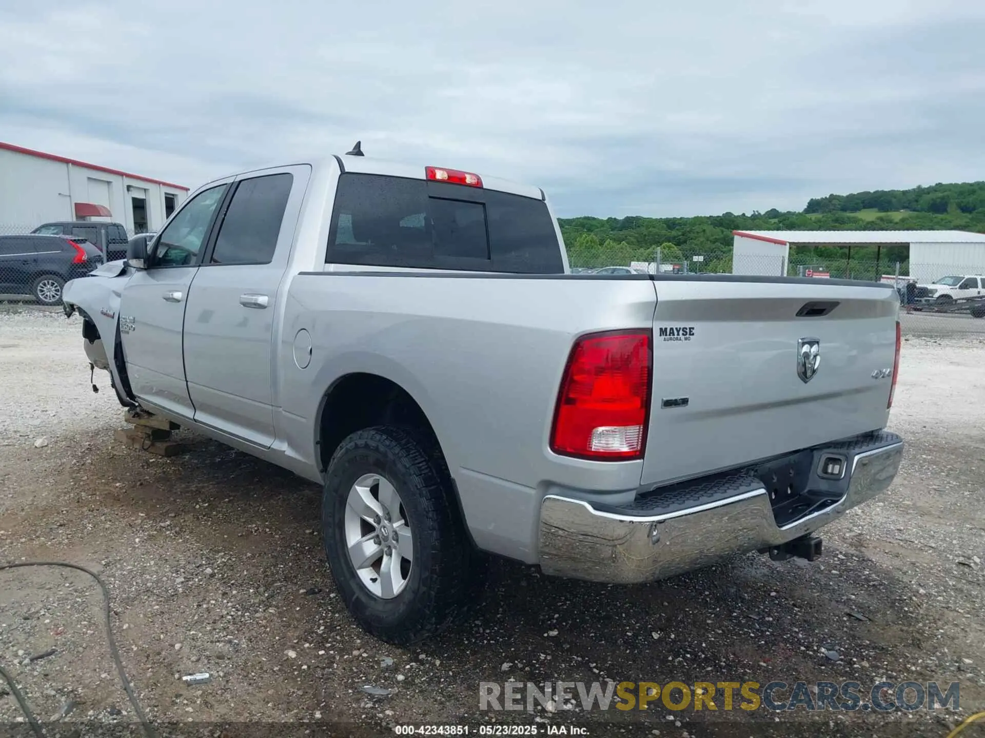 3 fotografías del automóvil dañado 1C6RR7LT6KS550104 RAM 1500 CLASSIC 2019