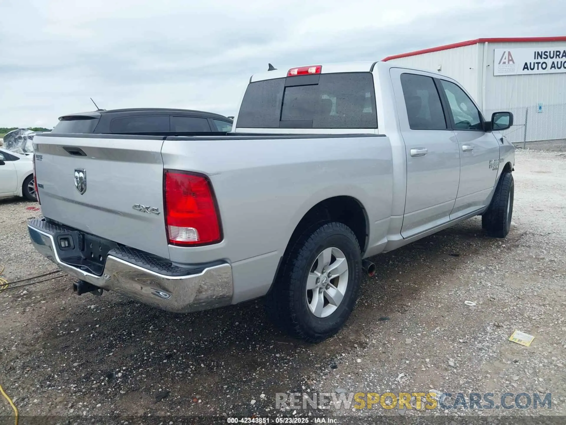4 fotografías del automóvil dañado 1C6RR7LT6KS550104 RAM 1500 CLASSIC 2019