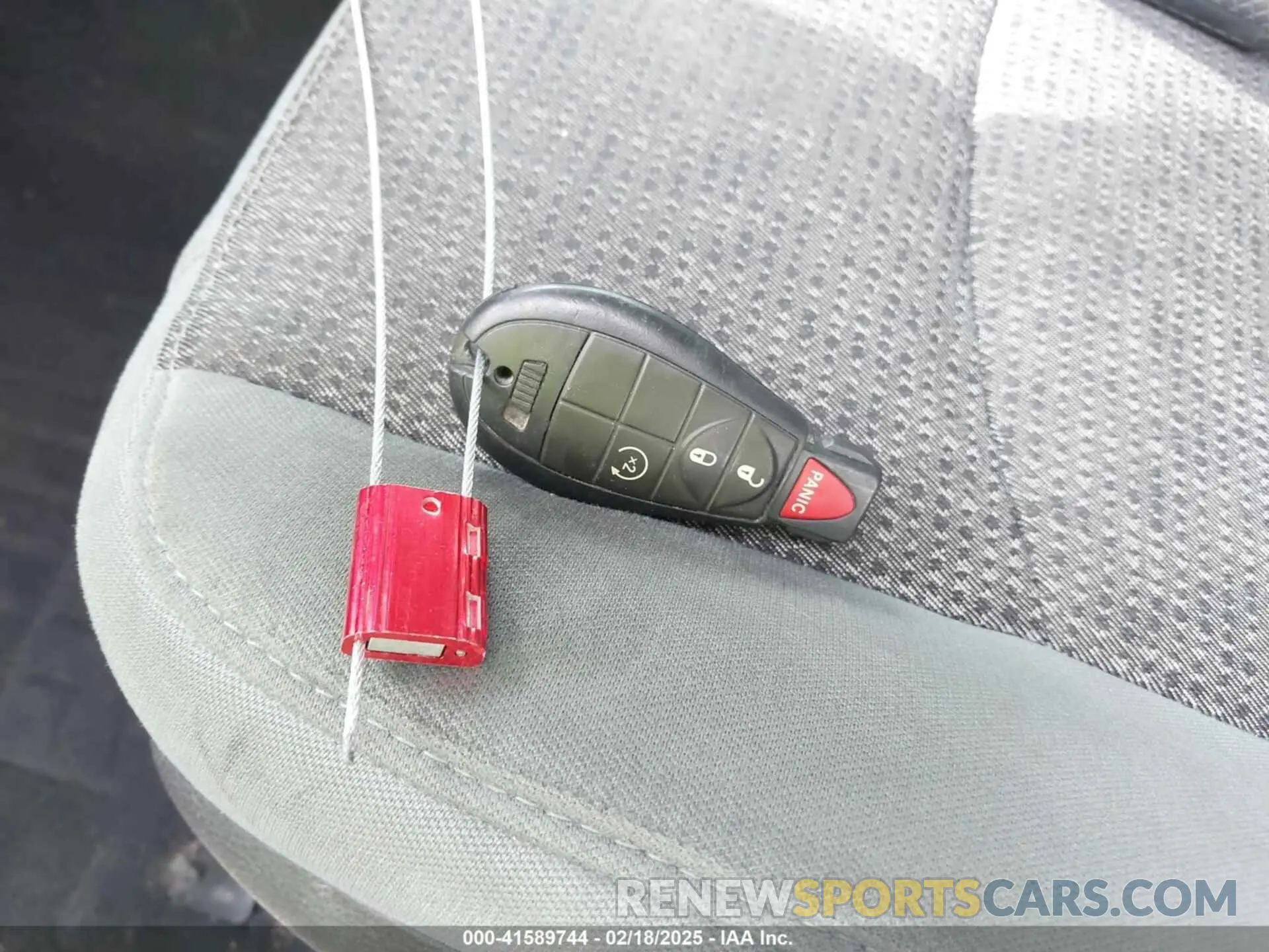 11 fotografías del automóvil dañado 1C6RR7LT6KS623925 RAM 1500 CLASSIC 2019