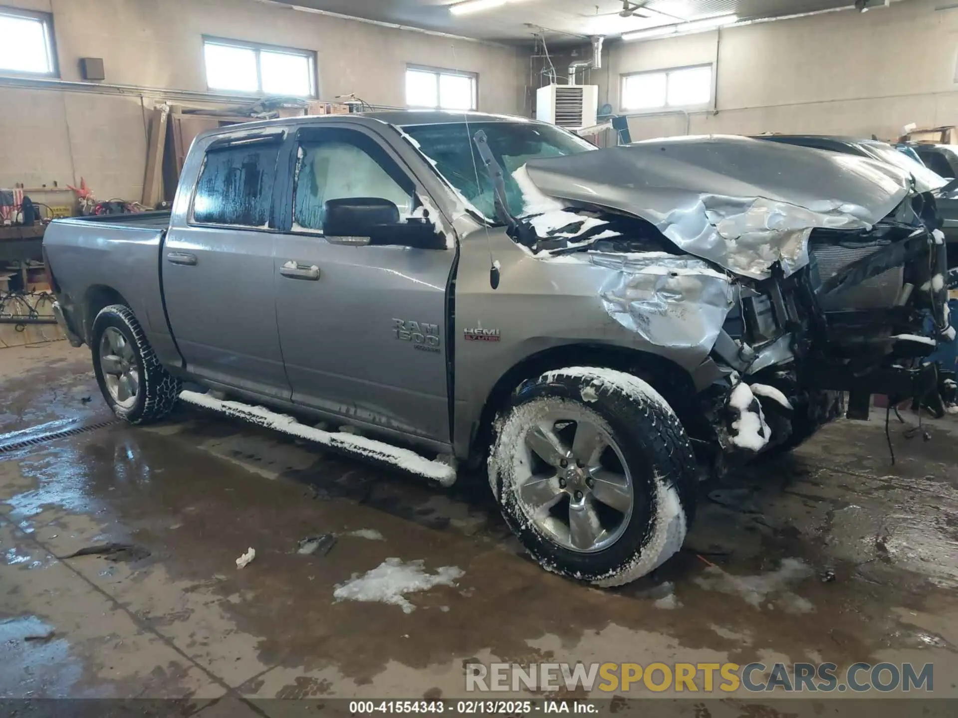 1 fotografías del automóvil dañado 1C6RR7LT6KS638926 RAM 1500 CLASSIC 2019