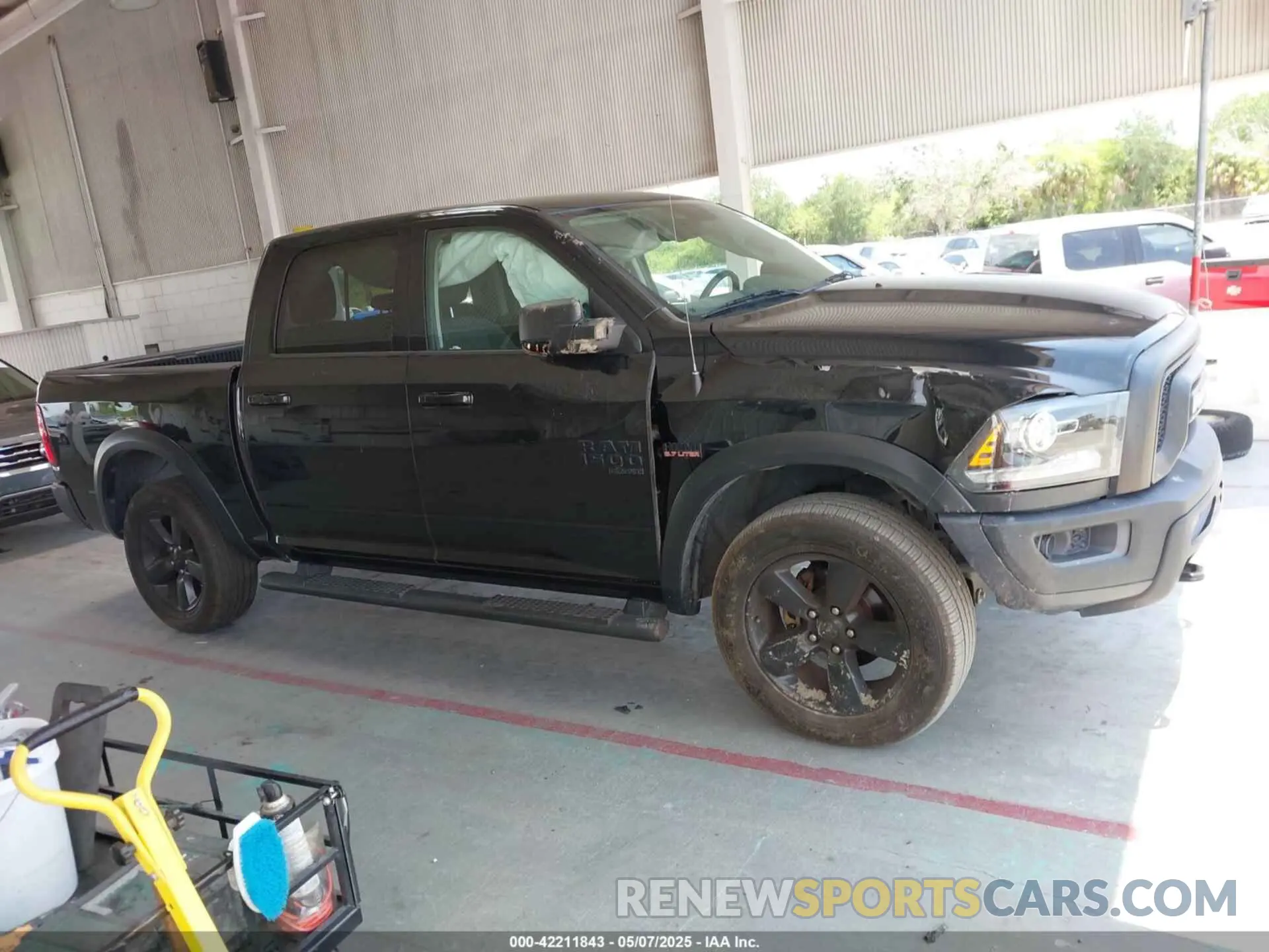 13 fotografías del automóvil dañado 1C6RR7LT7KS665780 RAM 1500 CLASSIC 2019