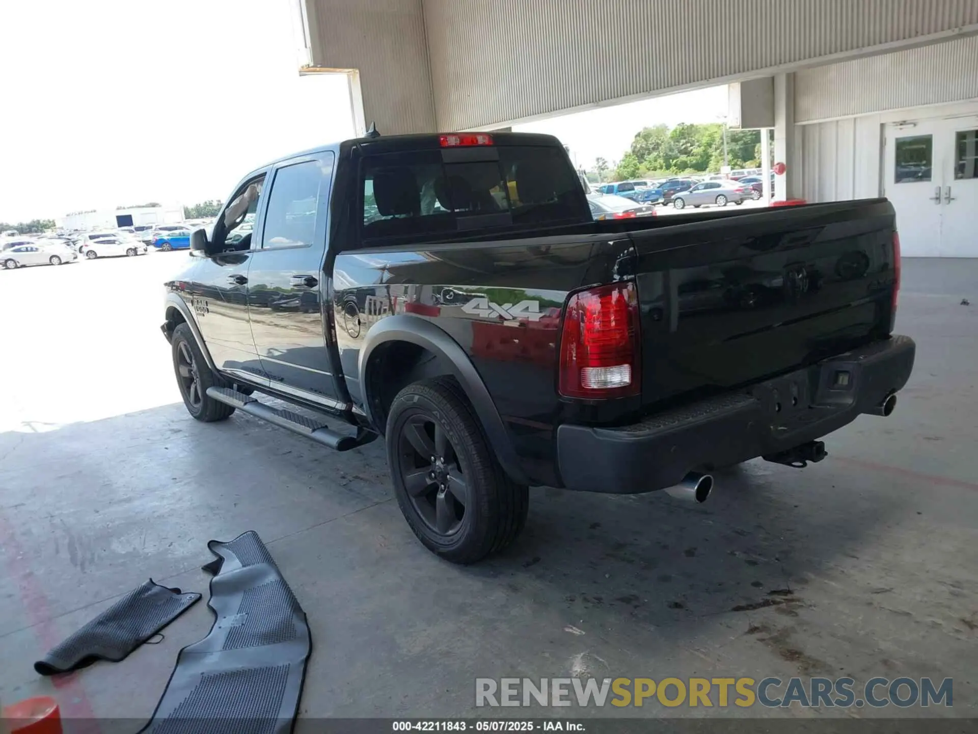 14 fotografías del automóvil dañado 1C6RR7LT7KS665780 RAM 1500 CLASSIC 2019