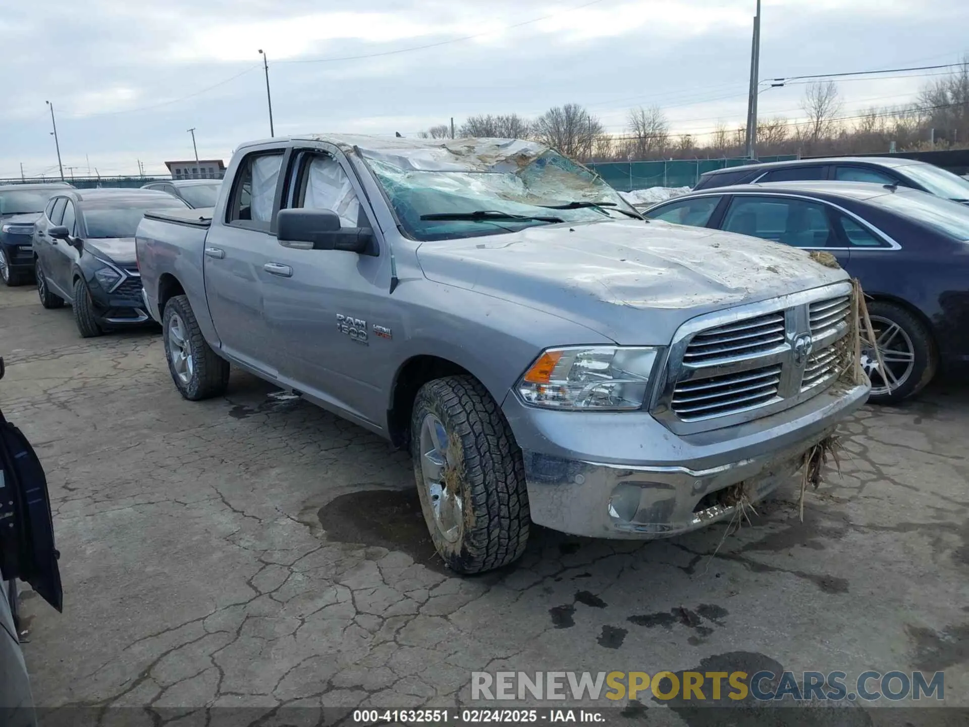 1 fotografías del automóvil dañado 1C6RR7LT7KS689674 RAM 1500 CLASSIC 2019