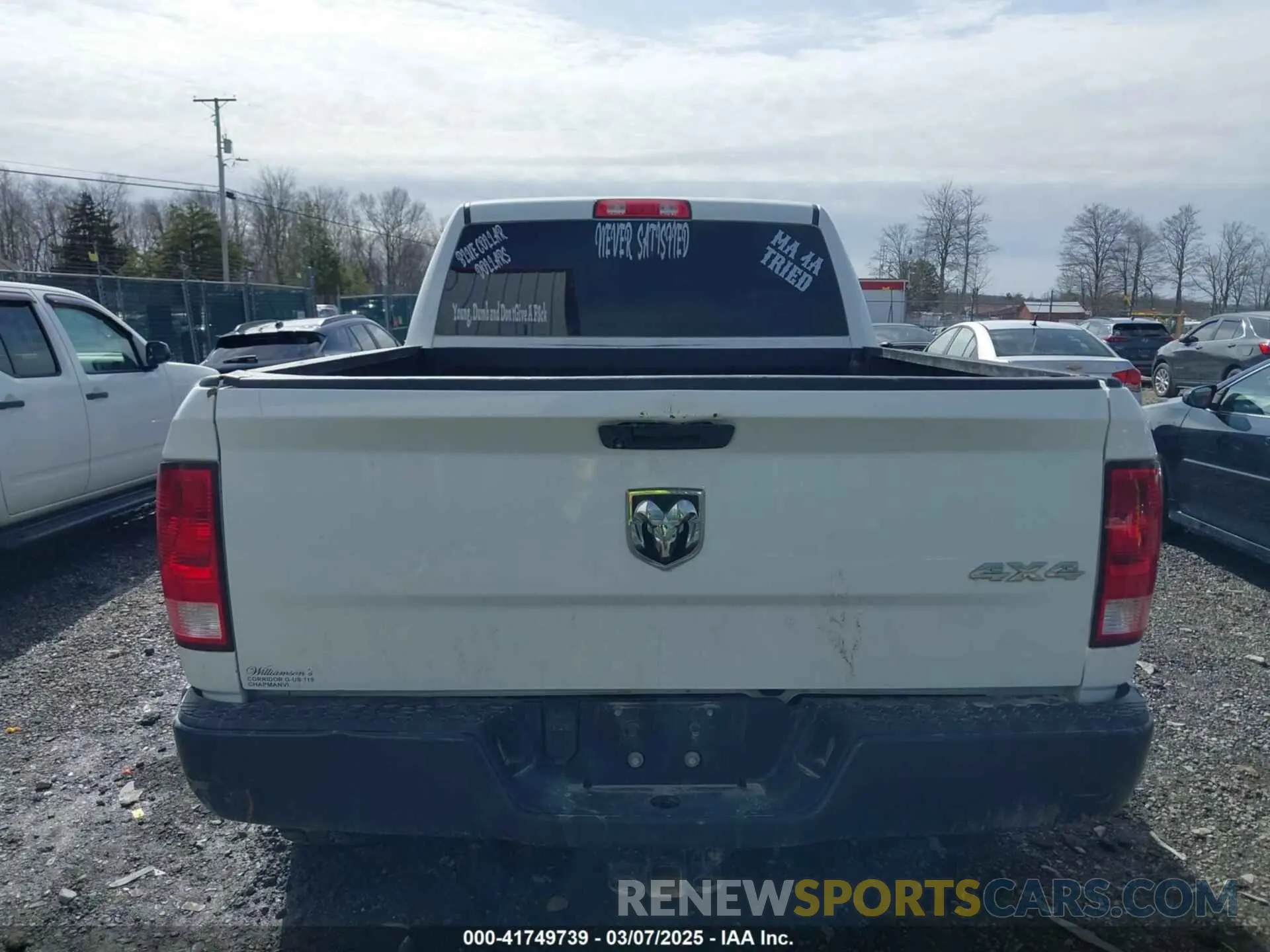 16 fotografías del automóvil dañado 1C6RR7ST2KS731153 RAM 1500 CLASSIC 2019