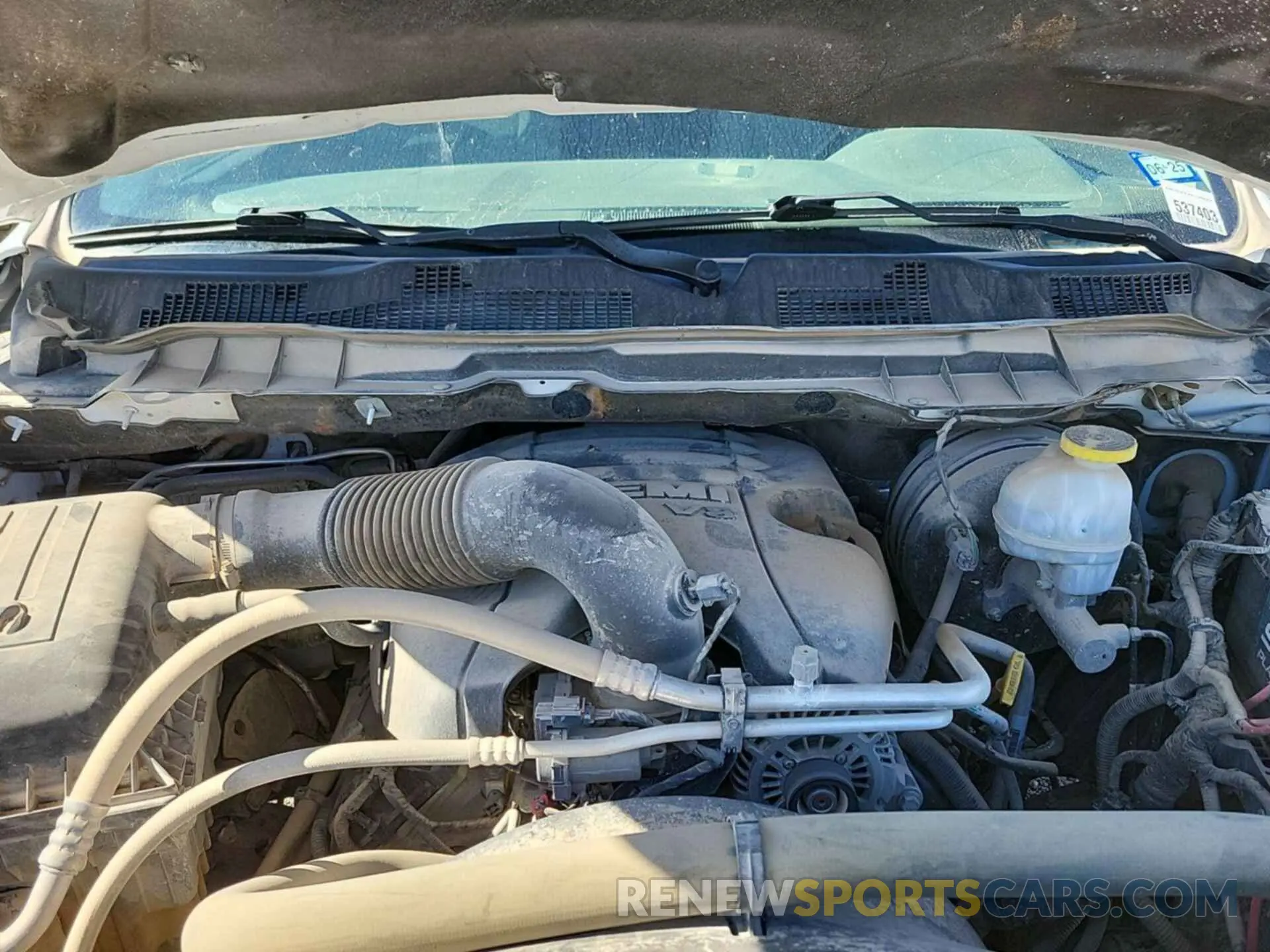 26 fotografías del automóvil dañado 1C6RR7ST7KS602650 RAM 1500 CLASSIC 2019