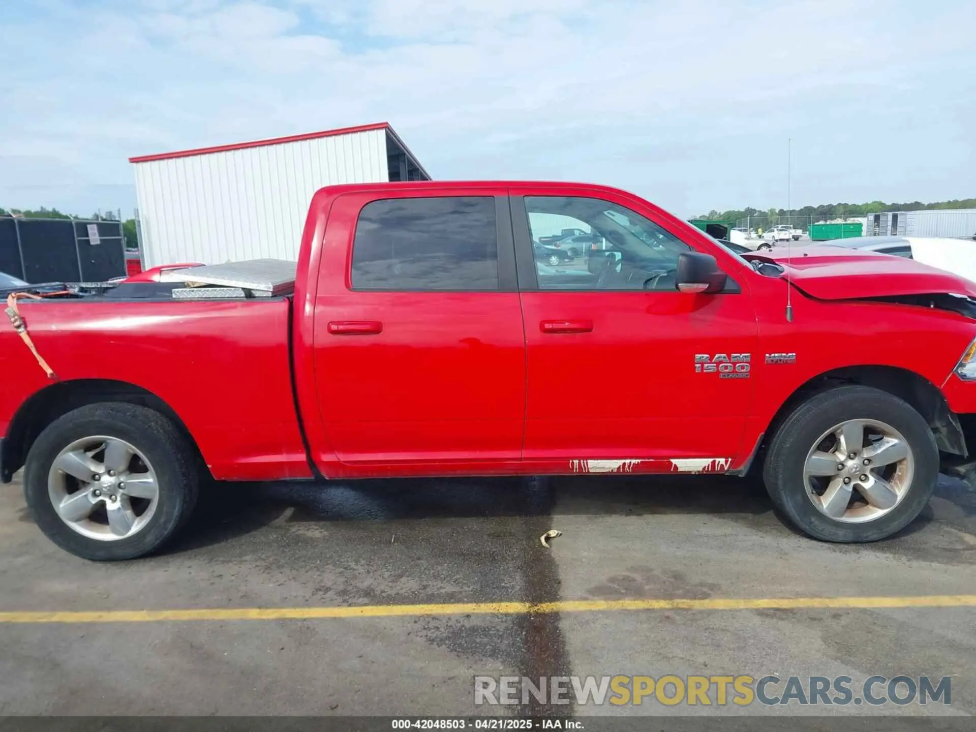 14 fotografías del automóvil dañado 1C6RR7TT0KS654569 RAM 1500 CLASSIC 2019