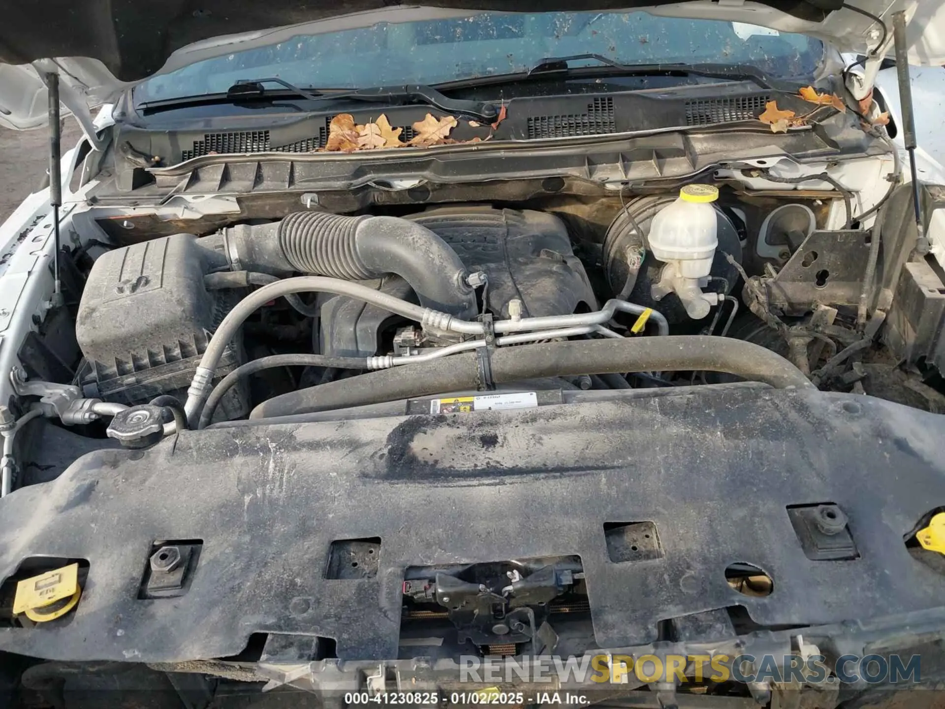 10 fotografías del automóvil dañado 1C6RR7TT1KS513056 RAM 1500 CLASSIC 2019