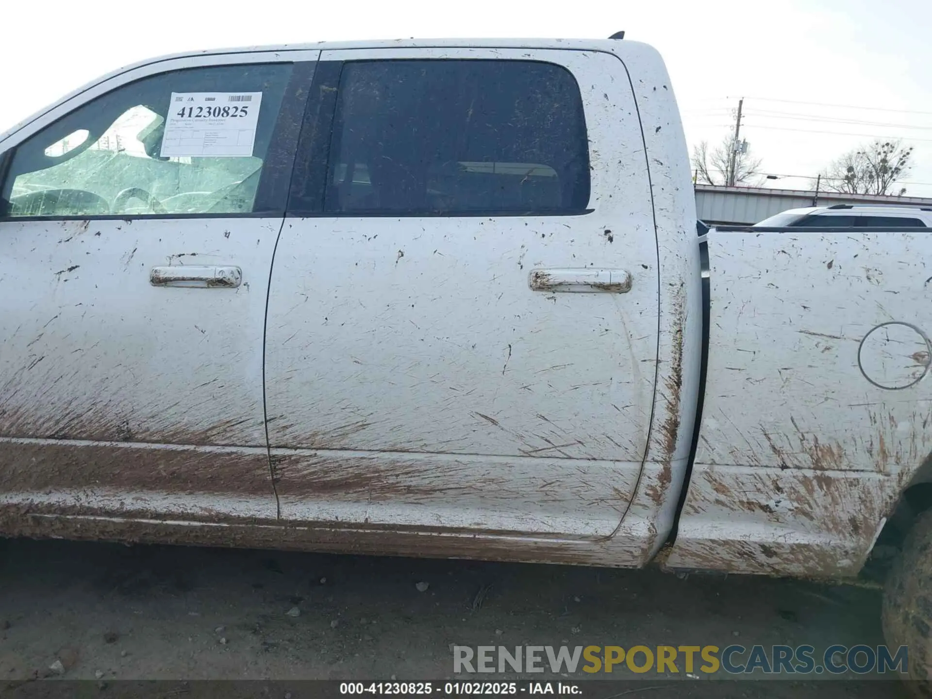 15 fotografías del automóvil dañado 1C6RR7TT1KS513056 RAM 1500 CLASSIC 2019