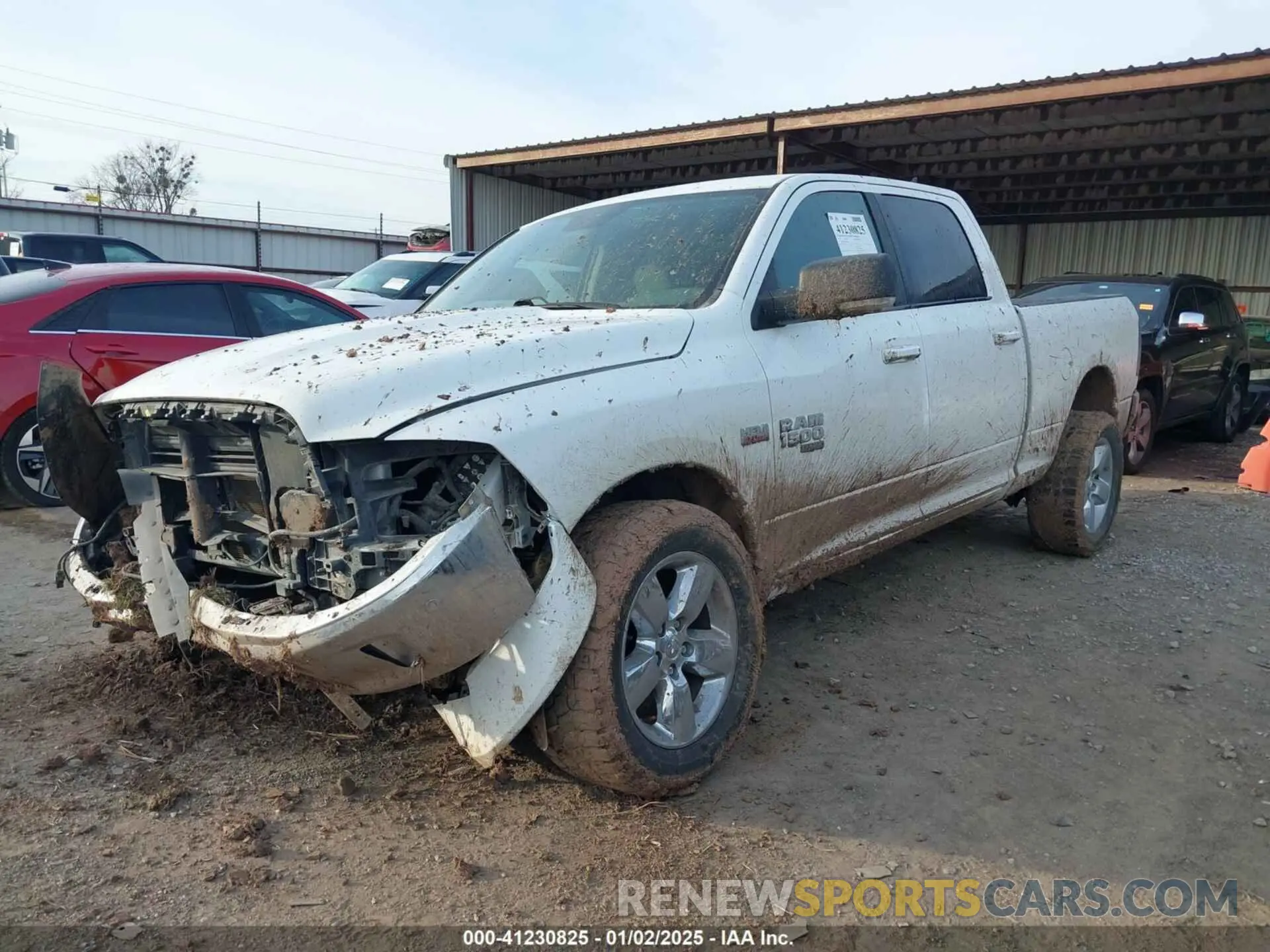 2 fotografías del automóvil dañado 1C6RR7TT1KS513056 RAM 1500 CLASSIC 2019
