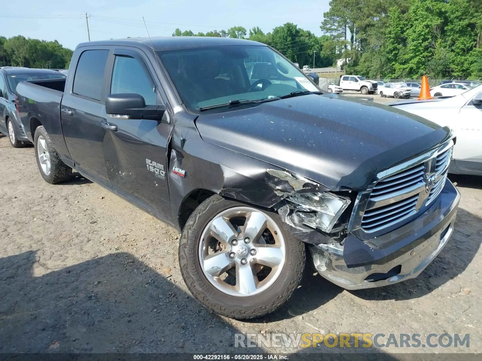1 fotografías del automóvil dañado 1C6RR7TT2KS648286 RAM 1500 CLASSIC 2019