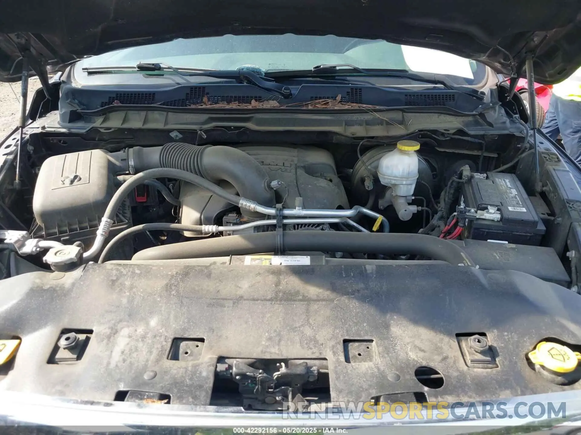 10 fotografías del automóvil dañado 1C6RR7TT2KS648286 RAM 1500 CLASSIC 2019
