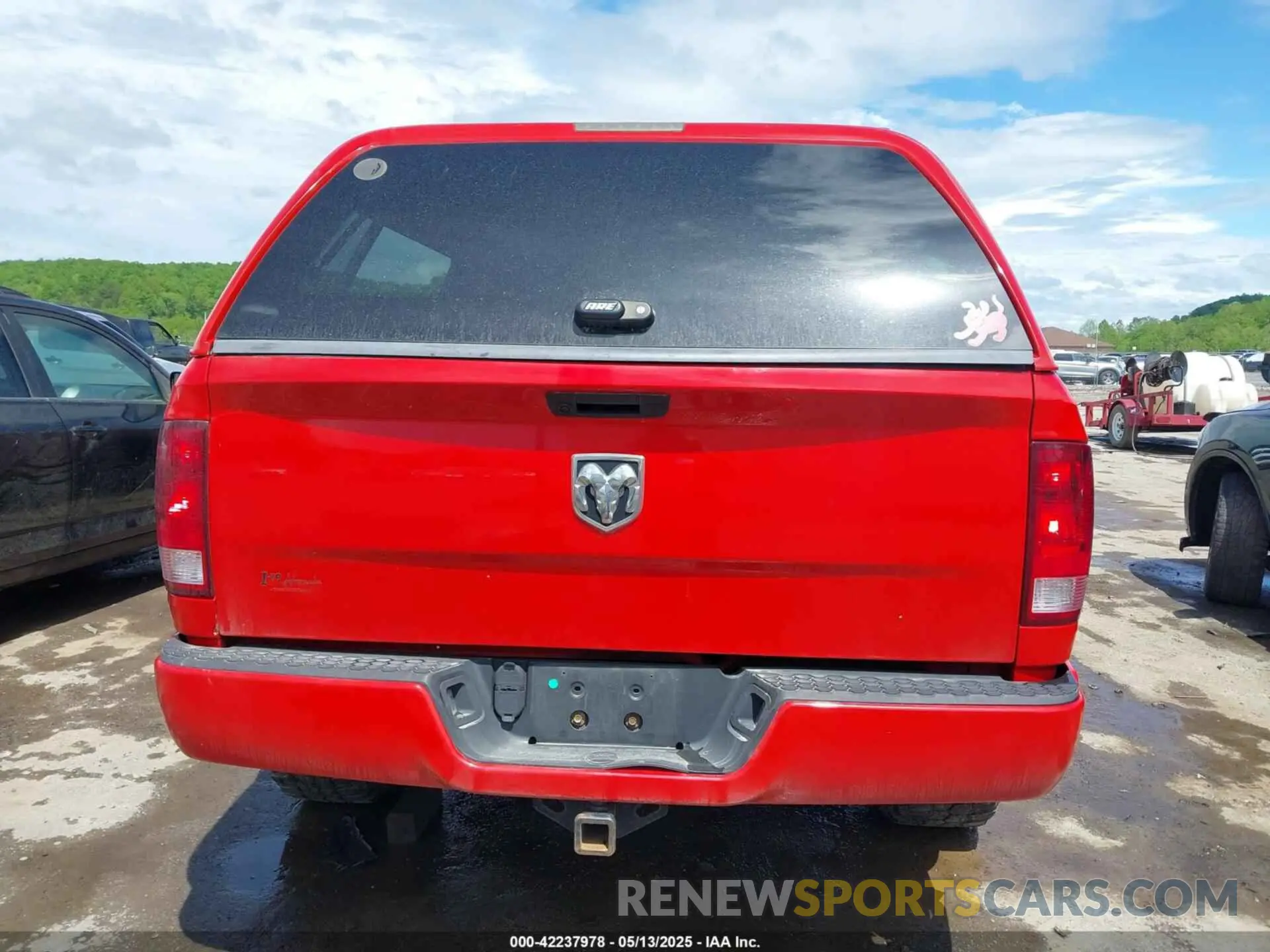 16 fotografías del automóvil dañado 1C6RR7TT7KS516706 RAM 1500 CLASSIC 2019