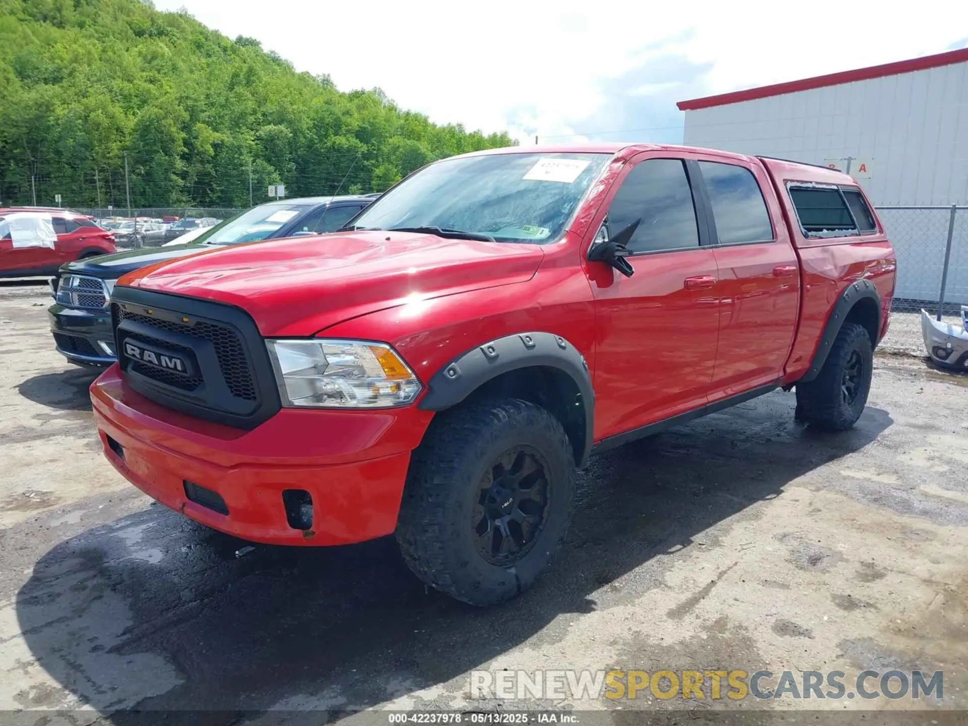 2 fotografías del automóvil dañado 1C6RR7TT7KS516706 RAM 1500 CLASSIC 2019