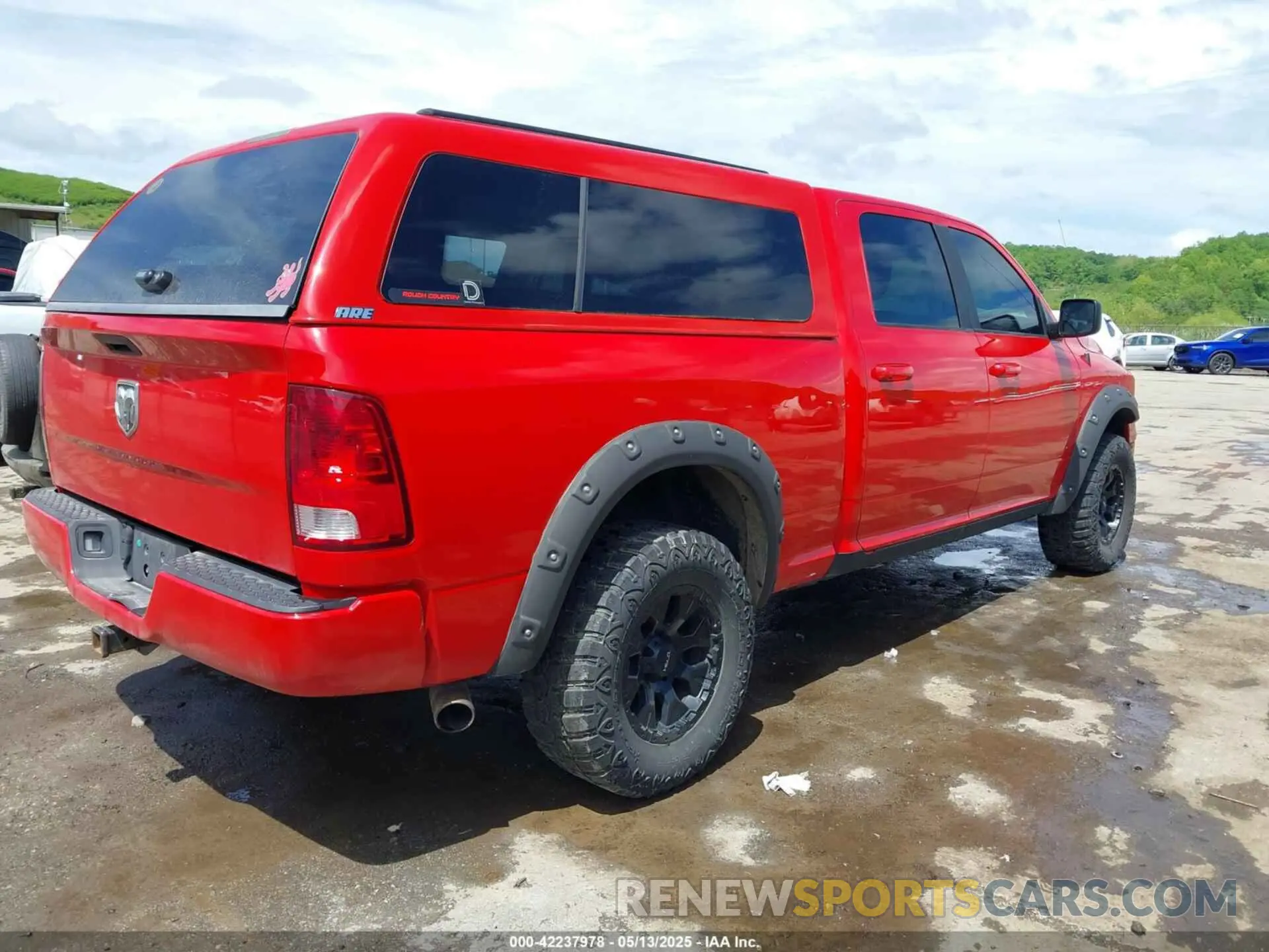 4 fotografías del automóvil dañado 1C6RR7TT7KS516706 RAM 1500 CLASSIC 2019