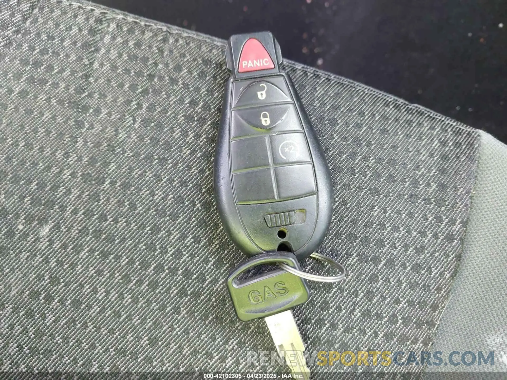 11 fotografías del automóvil dañado 1C6RR7TTXKS576155 RAM 1500 CLASSIC 2019