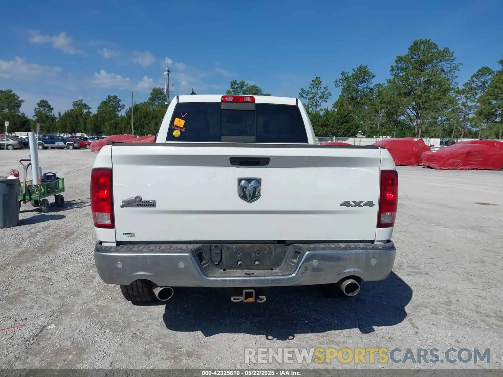 16 fotografías del automóvil dañado 1C6RR7TTXKS724370 RAM 1500 CLASSIC 2019