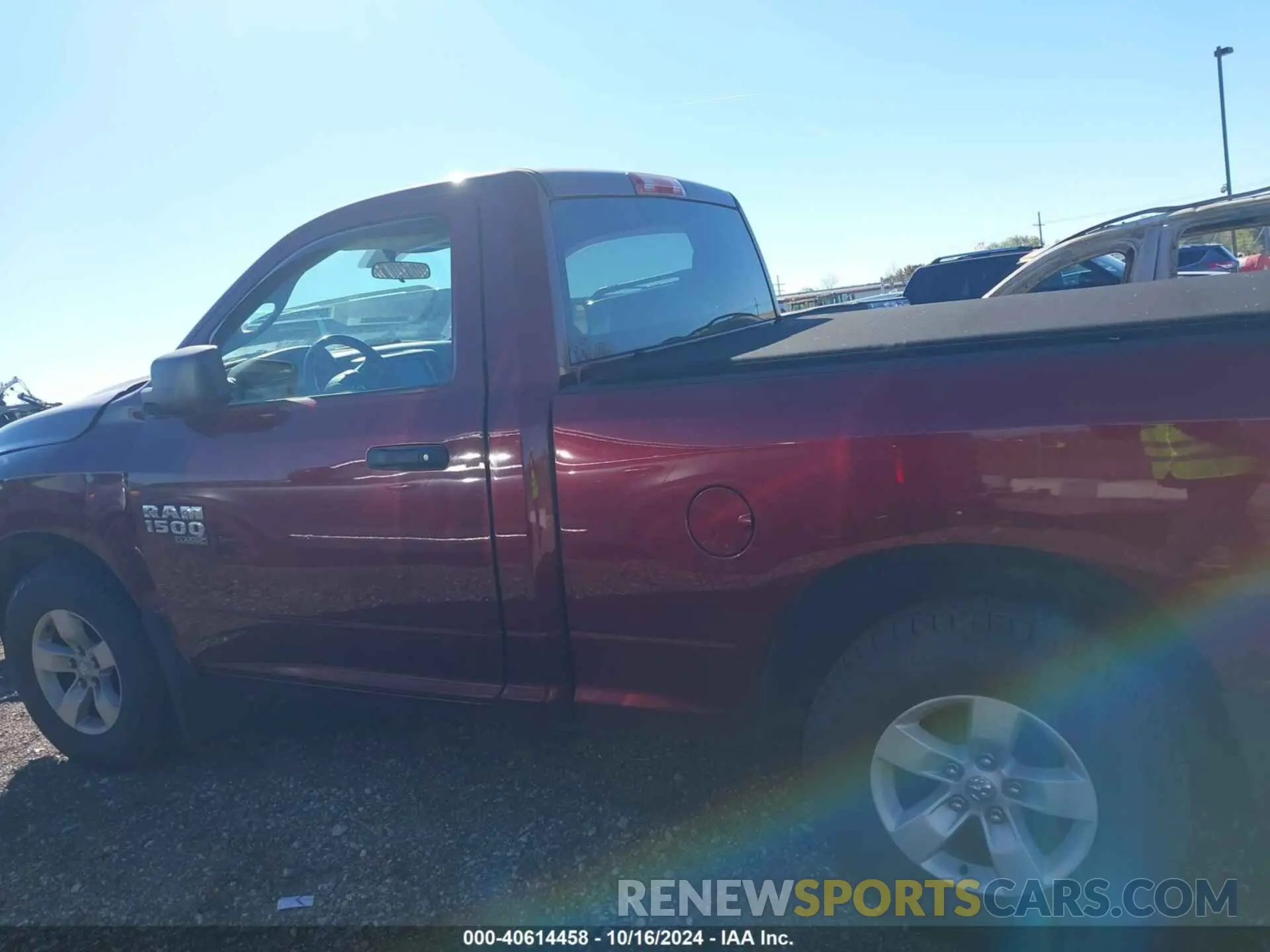 14 fotografías del automóvil dañado 3C6JR6AG7KG506245 RAM 1500 CLASSIC 2019