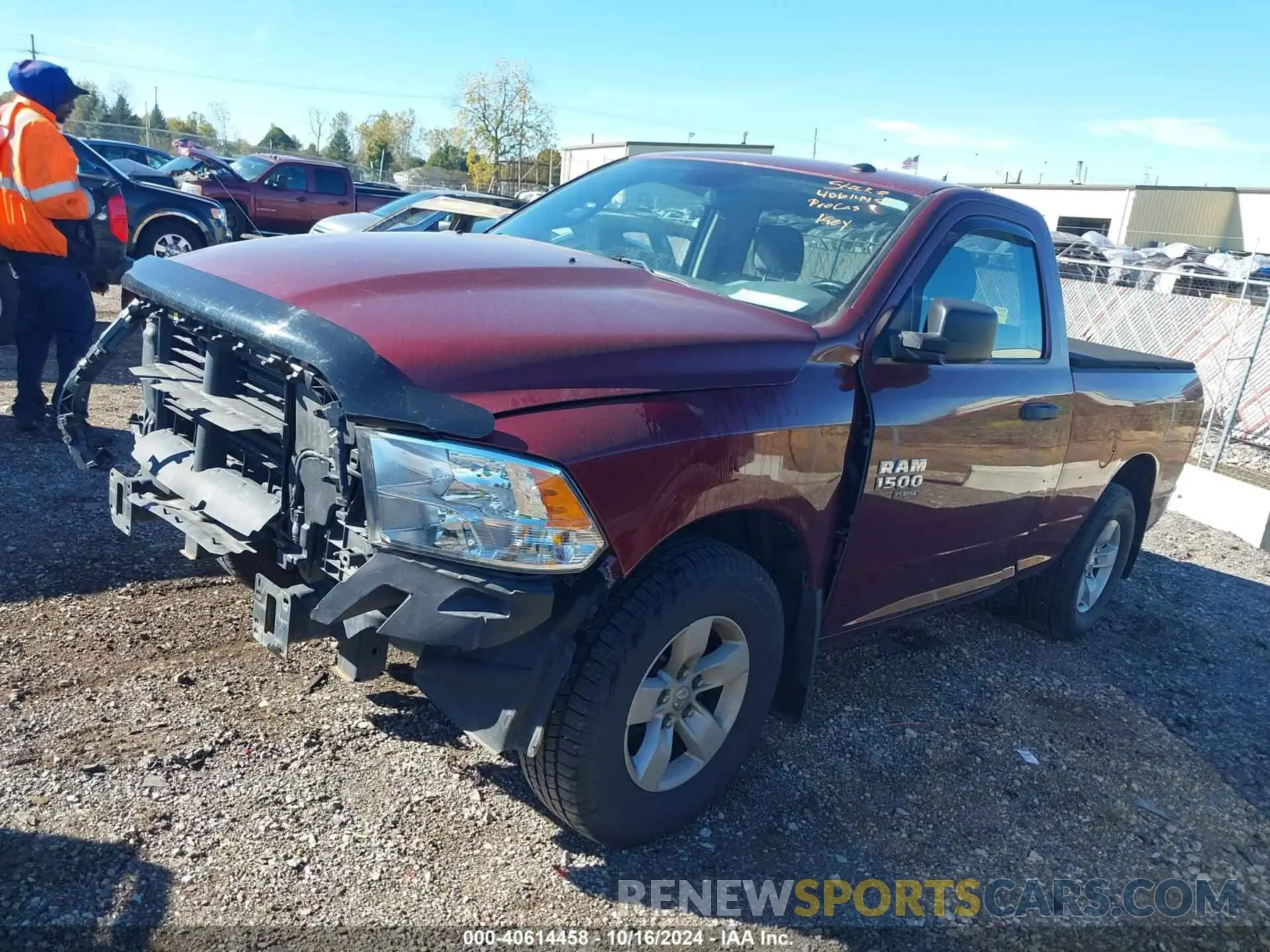2 fotografías del automóvil dañado 3C6JR6AG7KG506245 RAM 1500 CLASSIC 2019