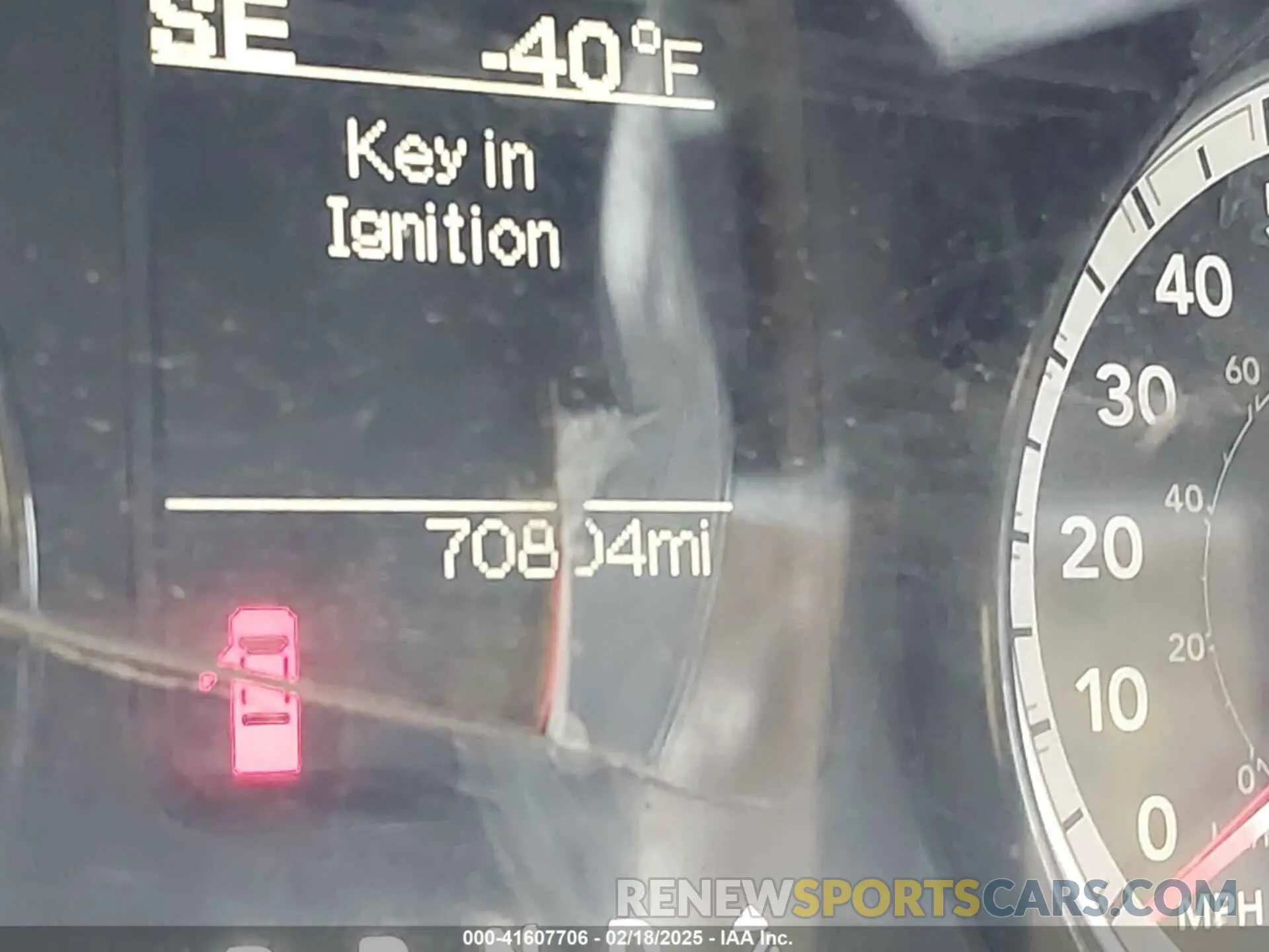 7 fotografías del automóvil dañado 3C6JR6ATXKG500694 RAM 1500 CLASSIC 2019