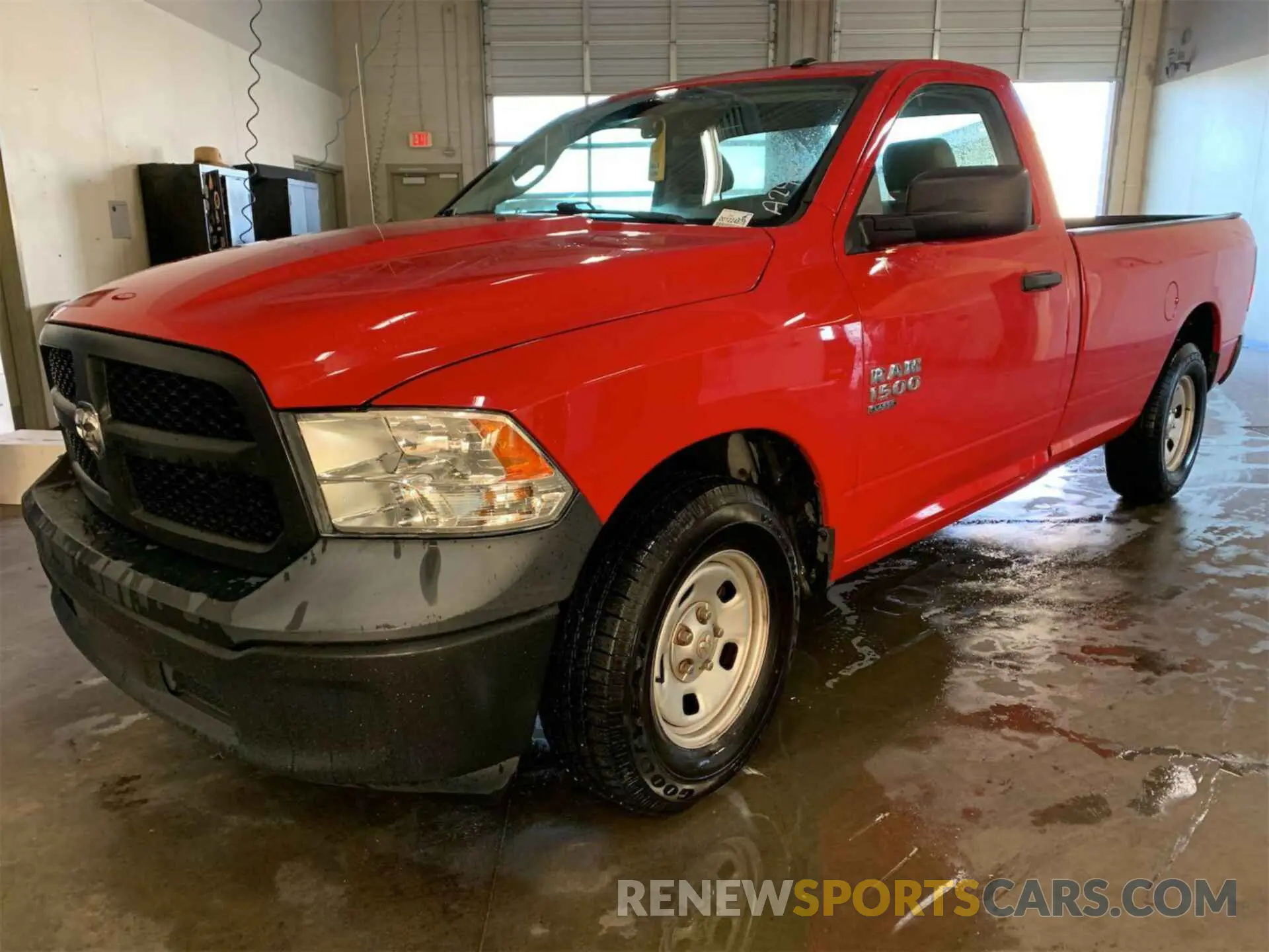 1 fotografías del automóvil dañado 3C6JR6DG3KG569354 RAM 1500 CLASSIC 2019