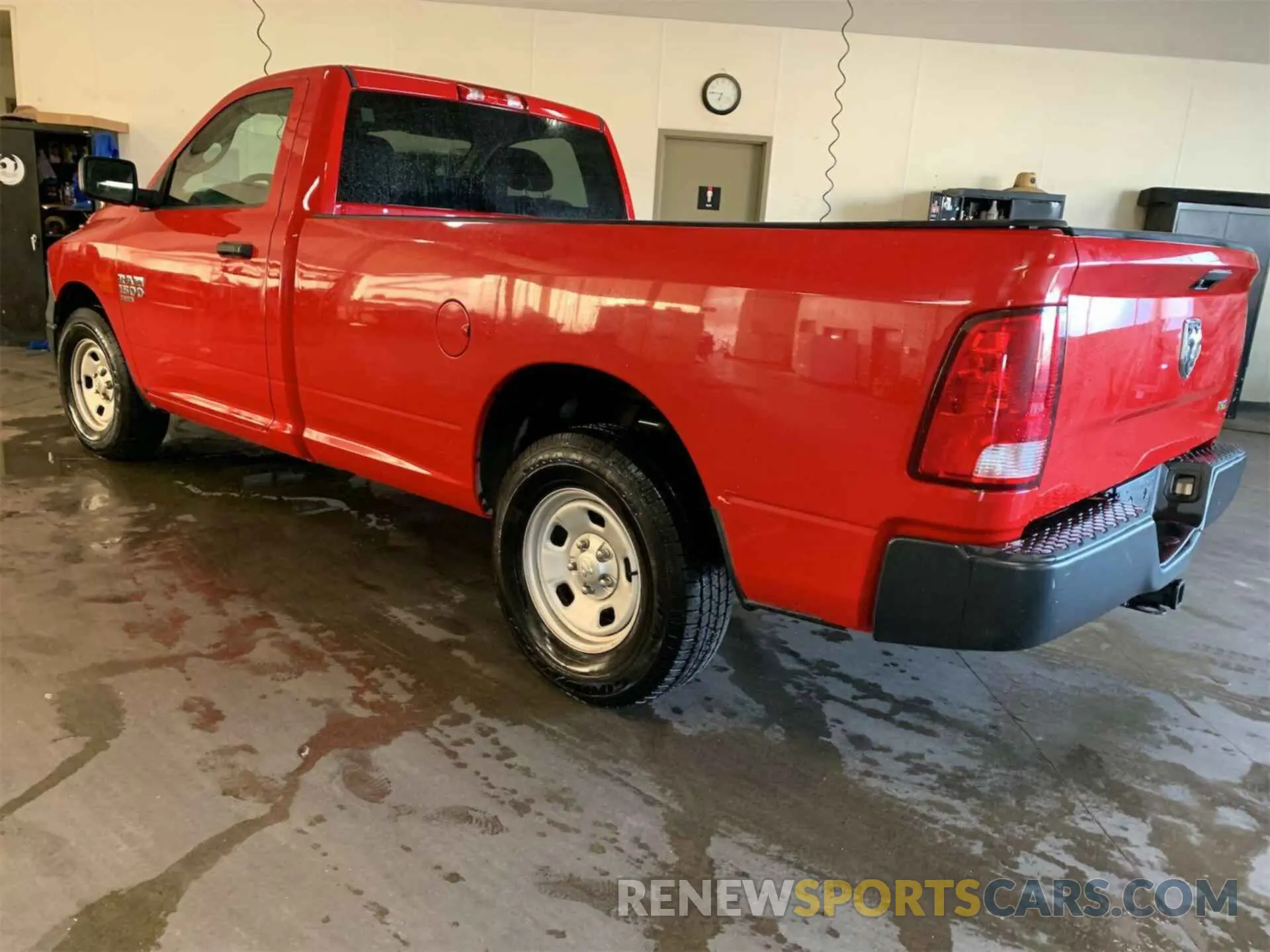14 fotografías del automóvil dañado 3C6JR6DG3KG569354 RAM 1500 CLASSIC 2019