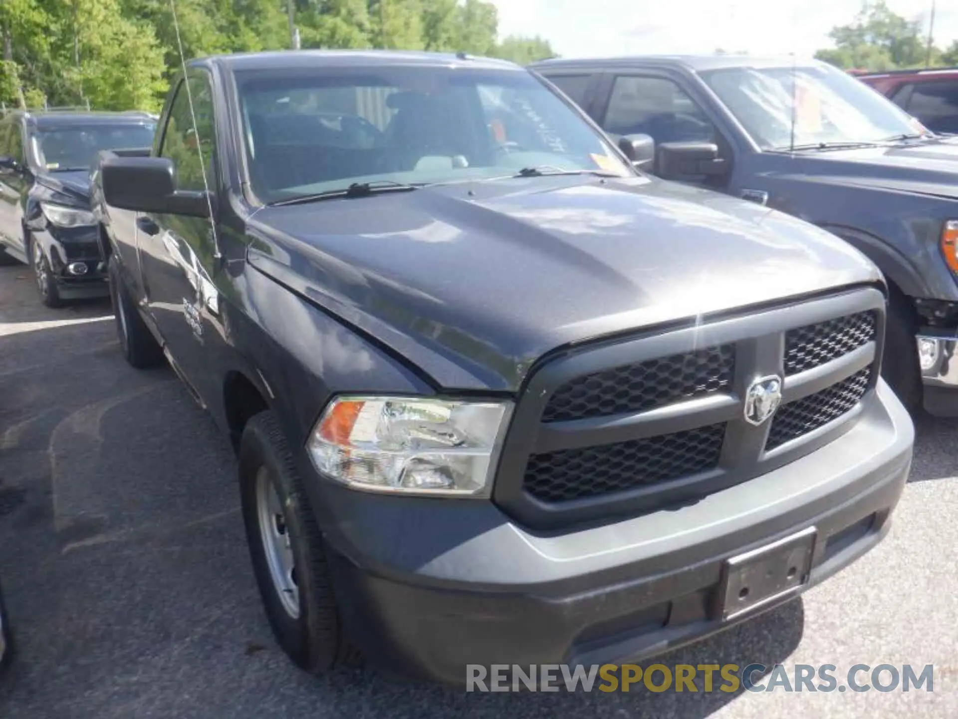 8 fotografías del automóvil dañado 3C6JR6DG9KG569357 RAM 1500 CLASSIC 2019