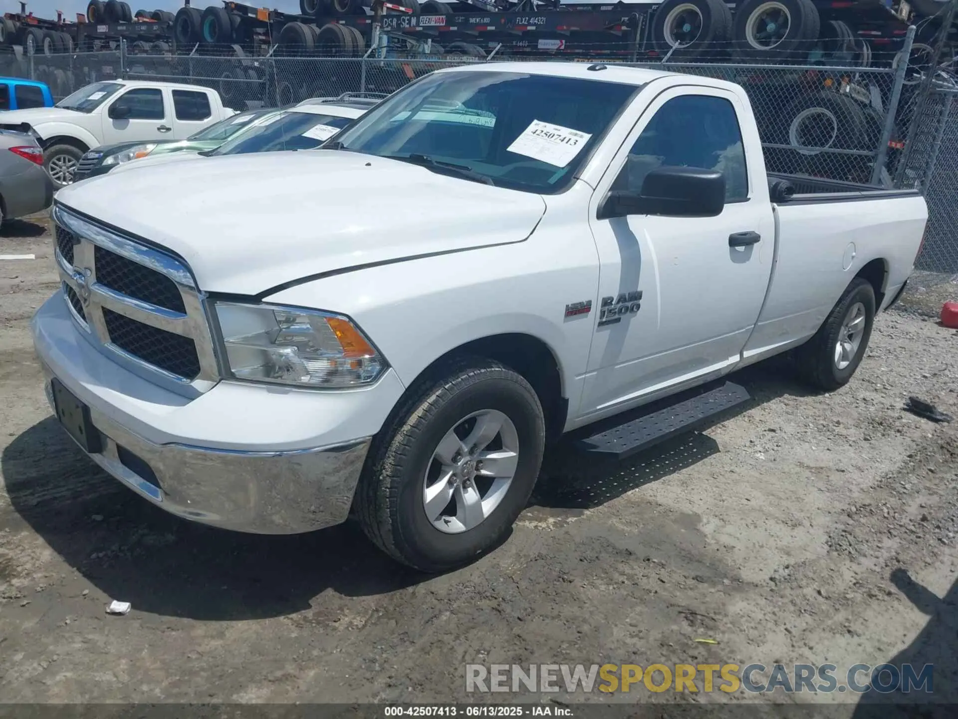 2 fotografías del automóvil dañado 3C6JR6DT5KG506026 RAM 1500 CLASSIC 2019