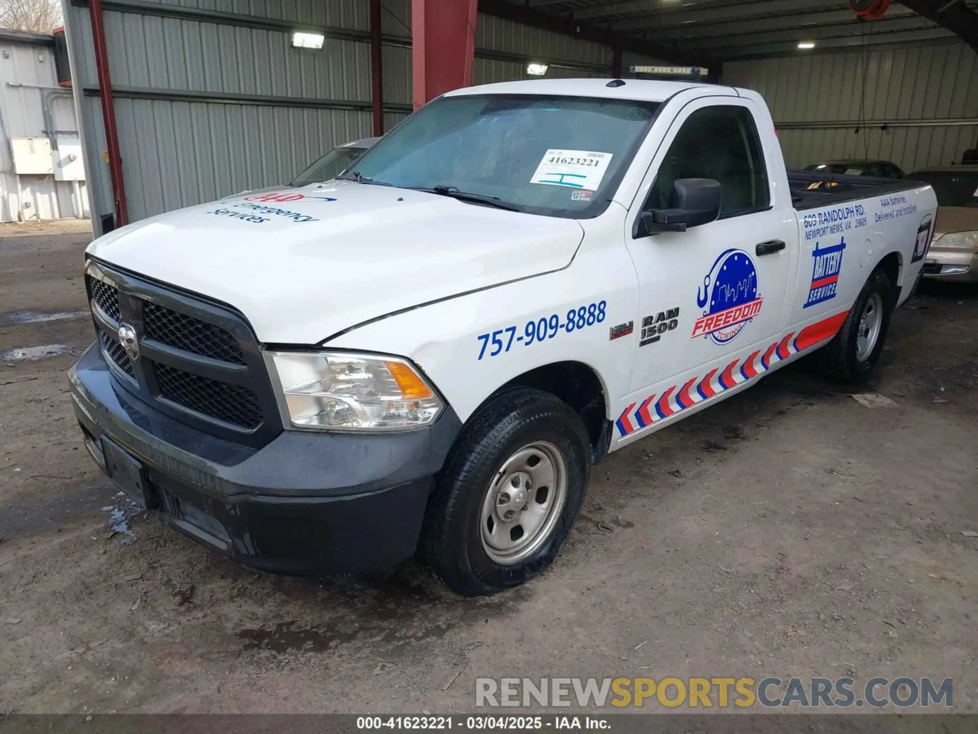 2 fotografías del automóvil dañado 3C6JR6DTXKG580090 RAM 1500 CLASSIC 2019