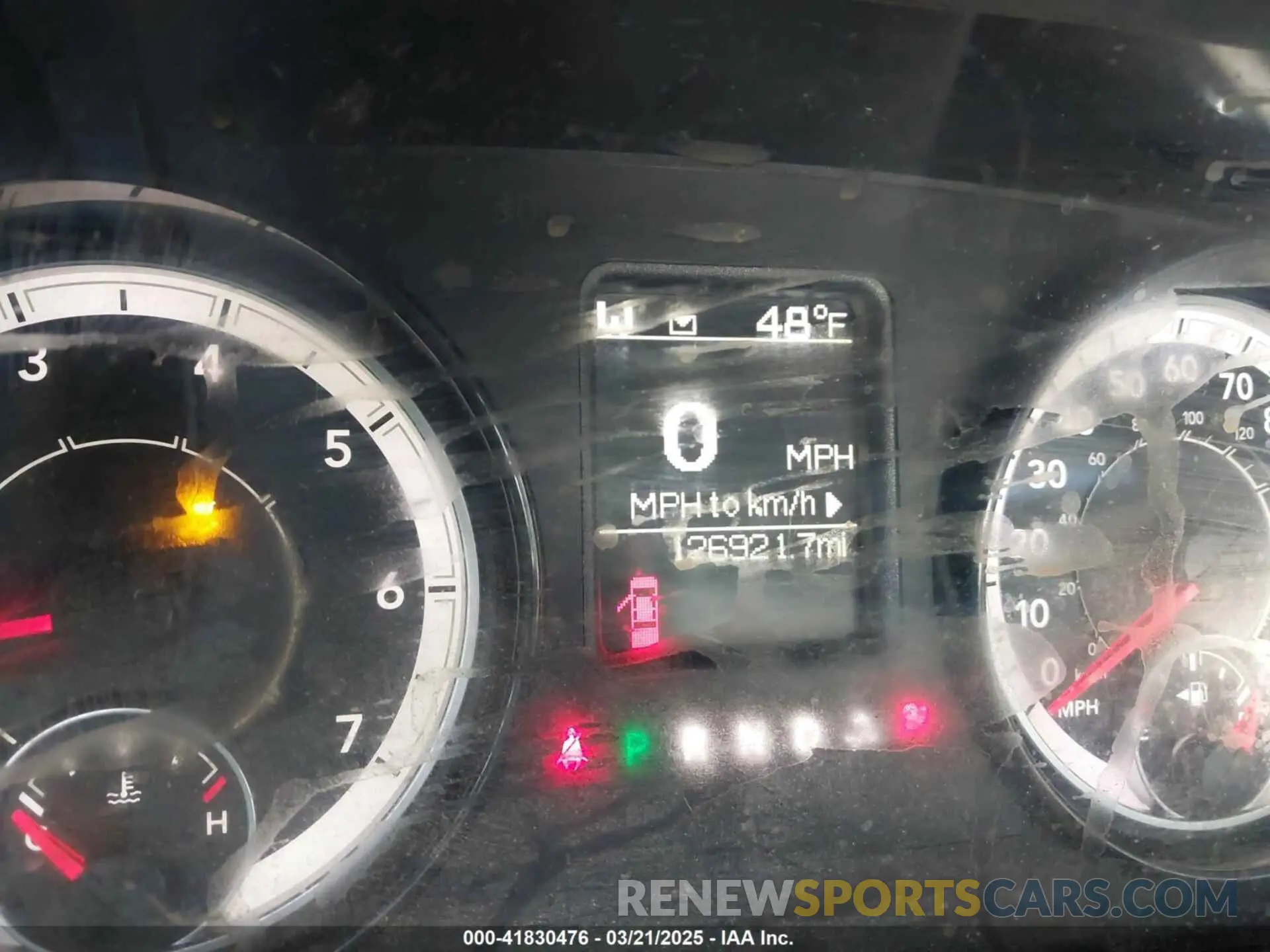 7 fotografías del automóvil dañado 3C6RR7LT0KG630070 RAM 1500 CLASSIC 2019