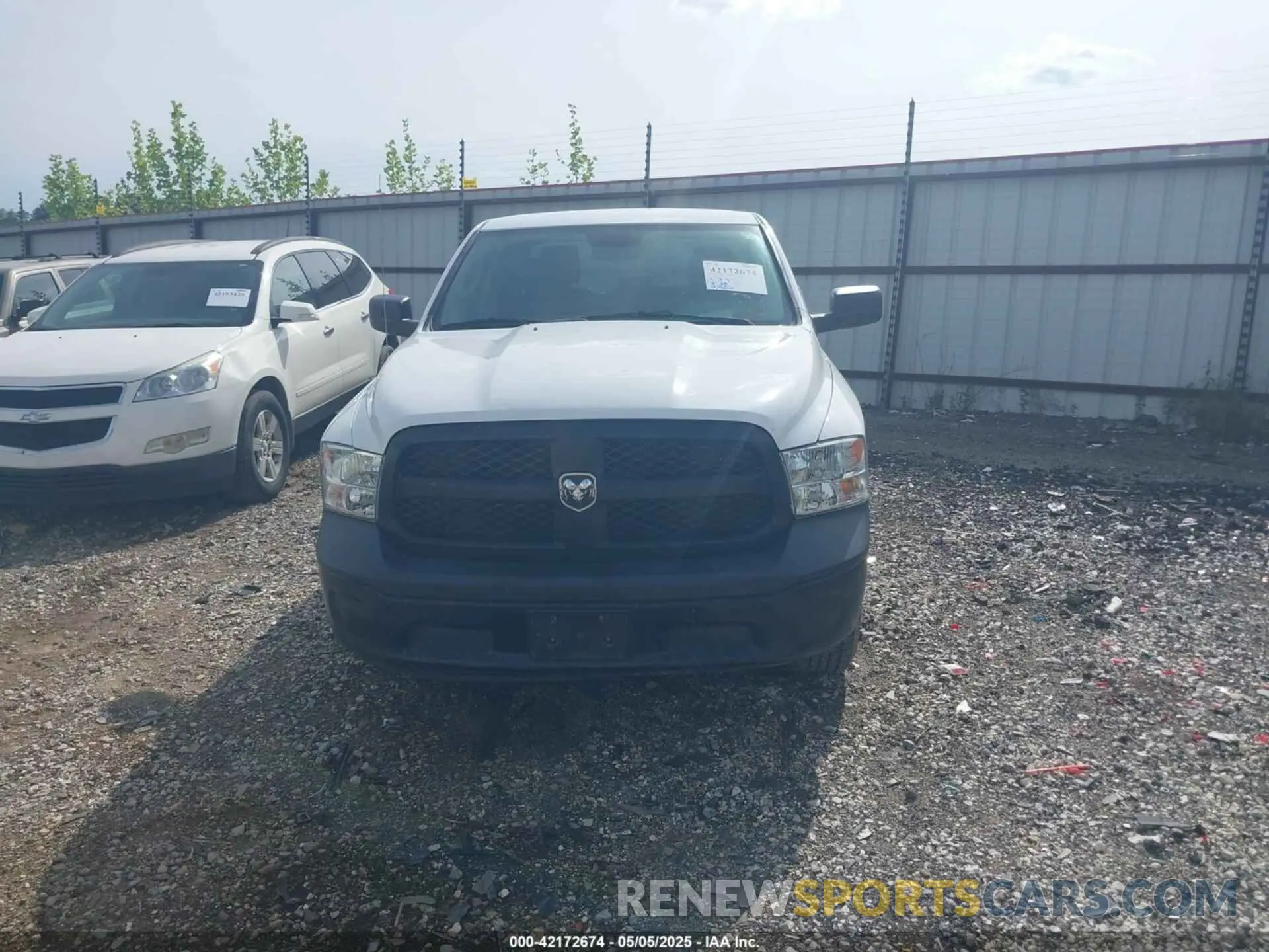 12 fotografías del automóvil dañado 1C6RR6FG0LS103679 RAM 1500 CLASSIC 2020