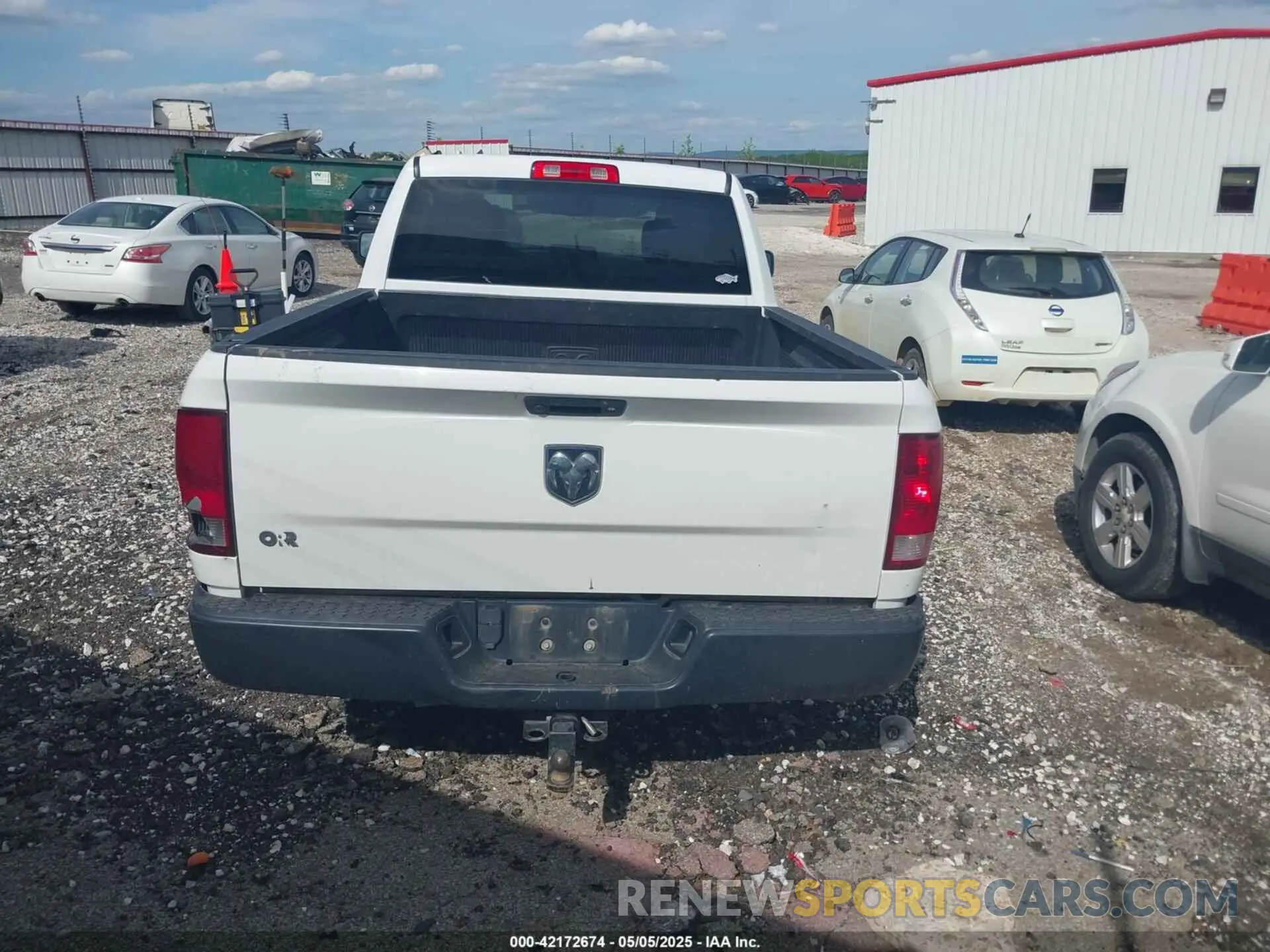 16 fotografías del automóvil dañado 1C6RR6FG0LS103679 RAM 1500 CLASSIC 2020