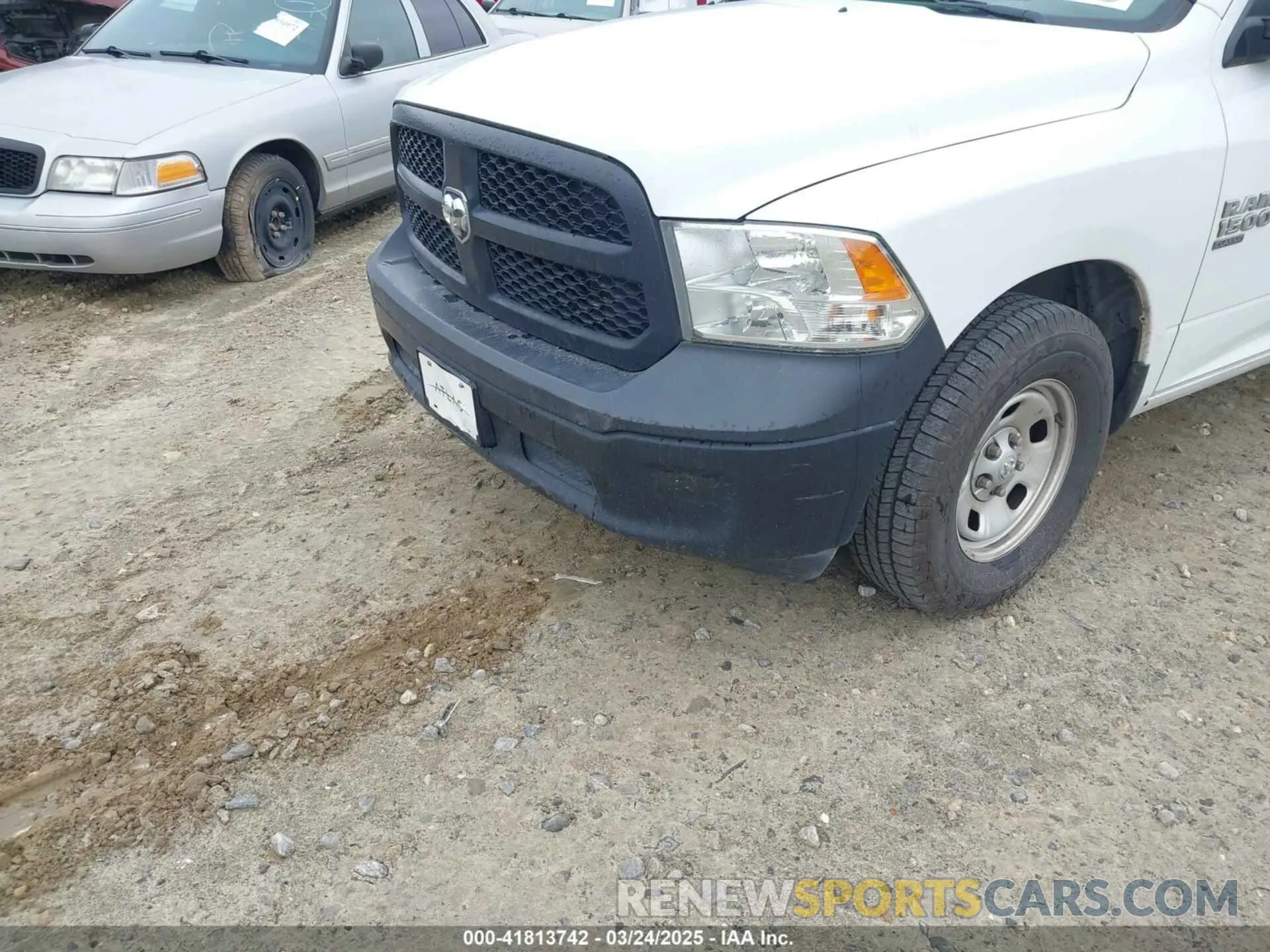 6 fotografías del automóvil dañado 1C6RR6FG9LS128953 RAM 1500 CLASSIC 2020