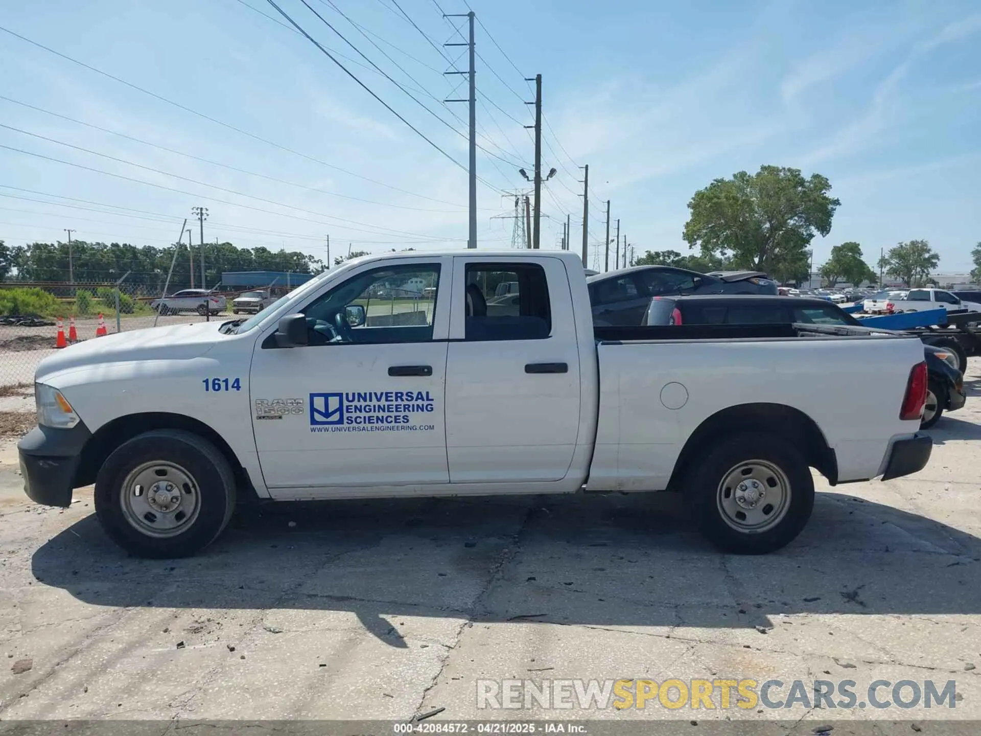 14 fotografías del automóvil dañado 1C6RR6FGXLS117749 RAM 1500 CLASSIC 2020