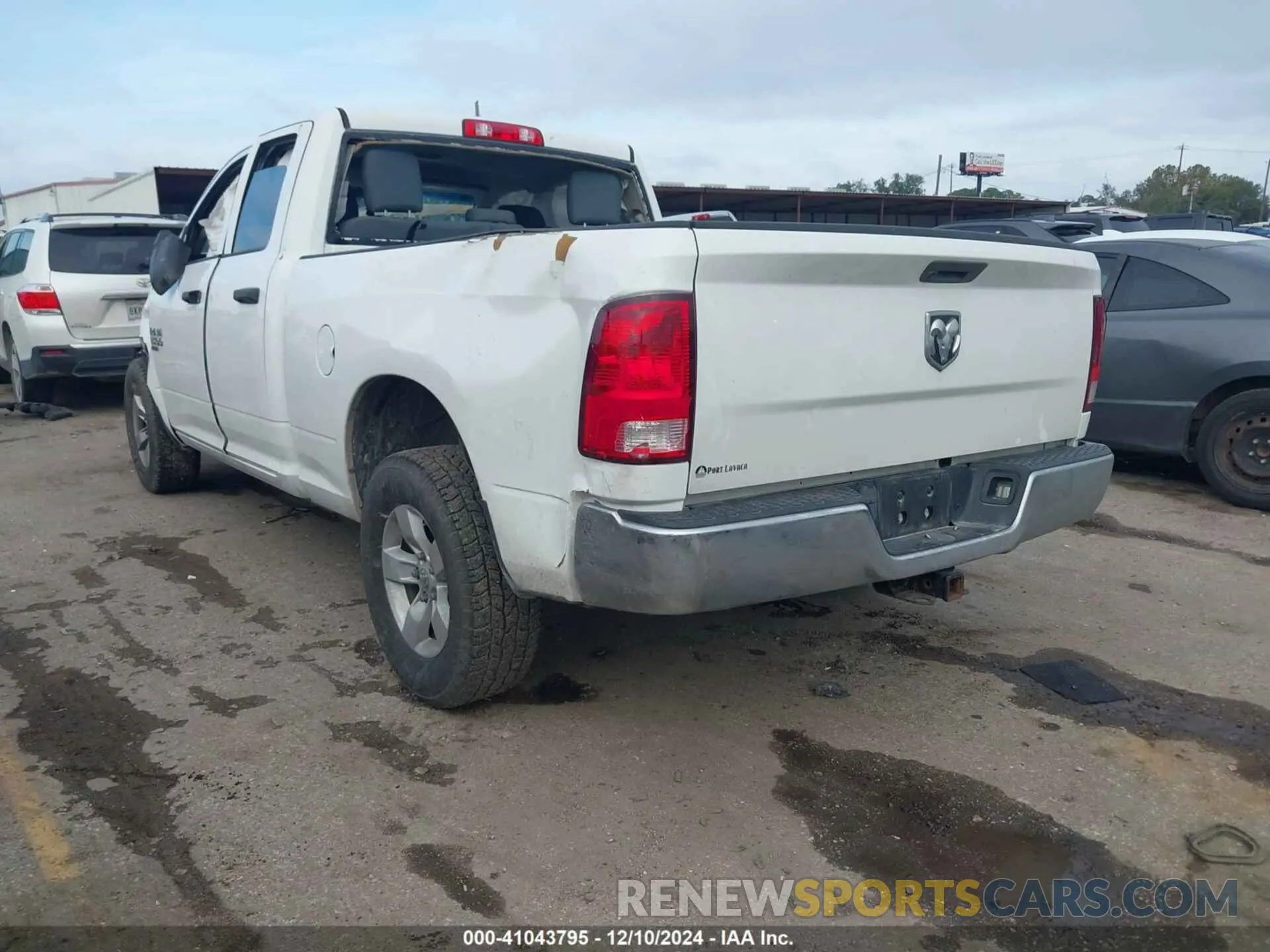 3 fotografías del automóvil dañado 1C6RR6FT3LS127097 RAM 1500 CLASSIC 2020