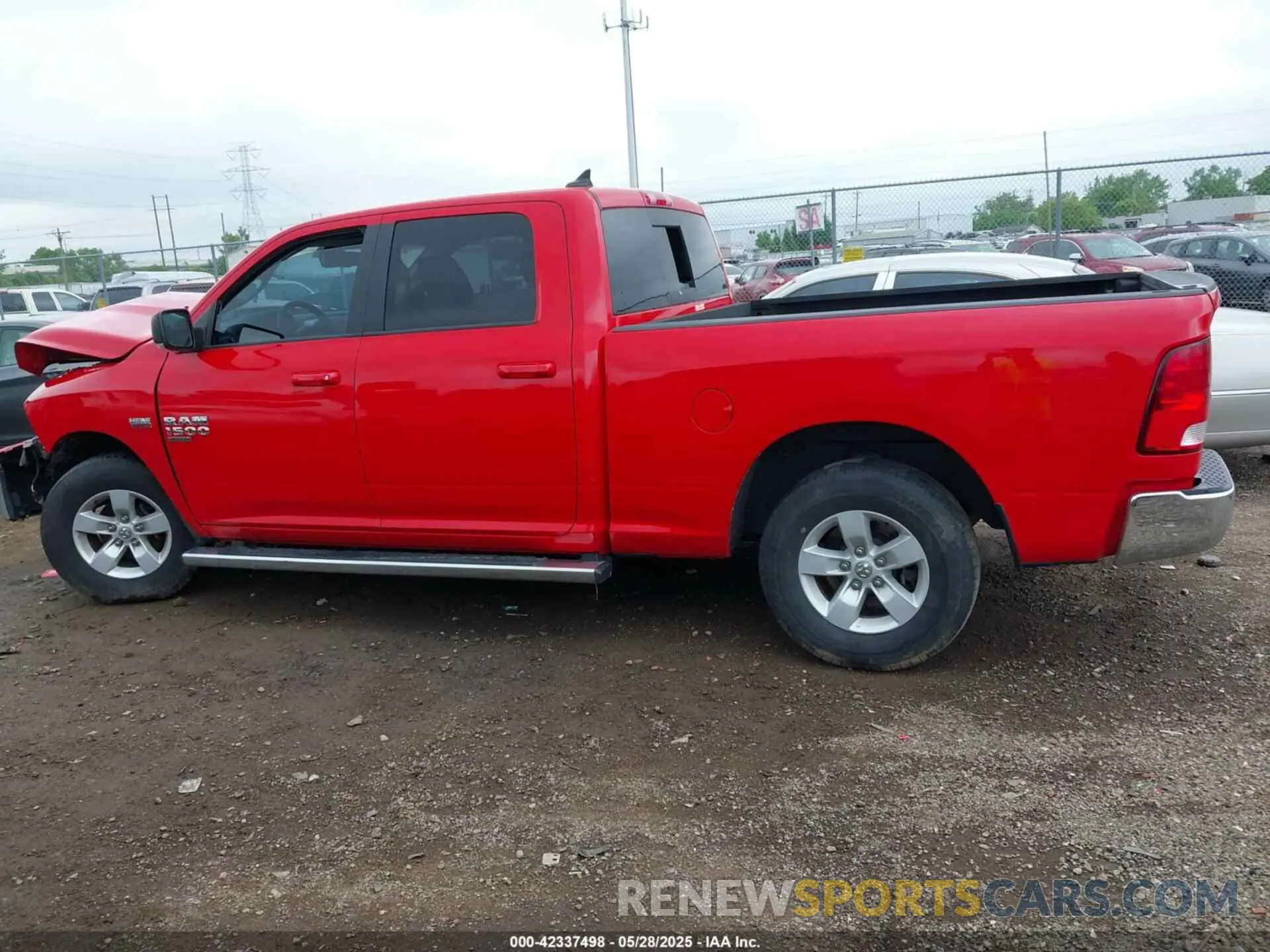 14 fotografías del automóvil dañado 1C6RR6TT1LS135171 RAM 1500 CLASSIC 2020