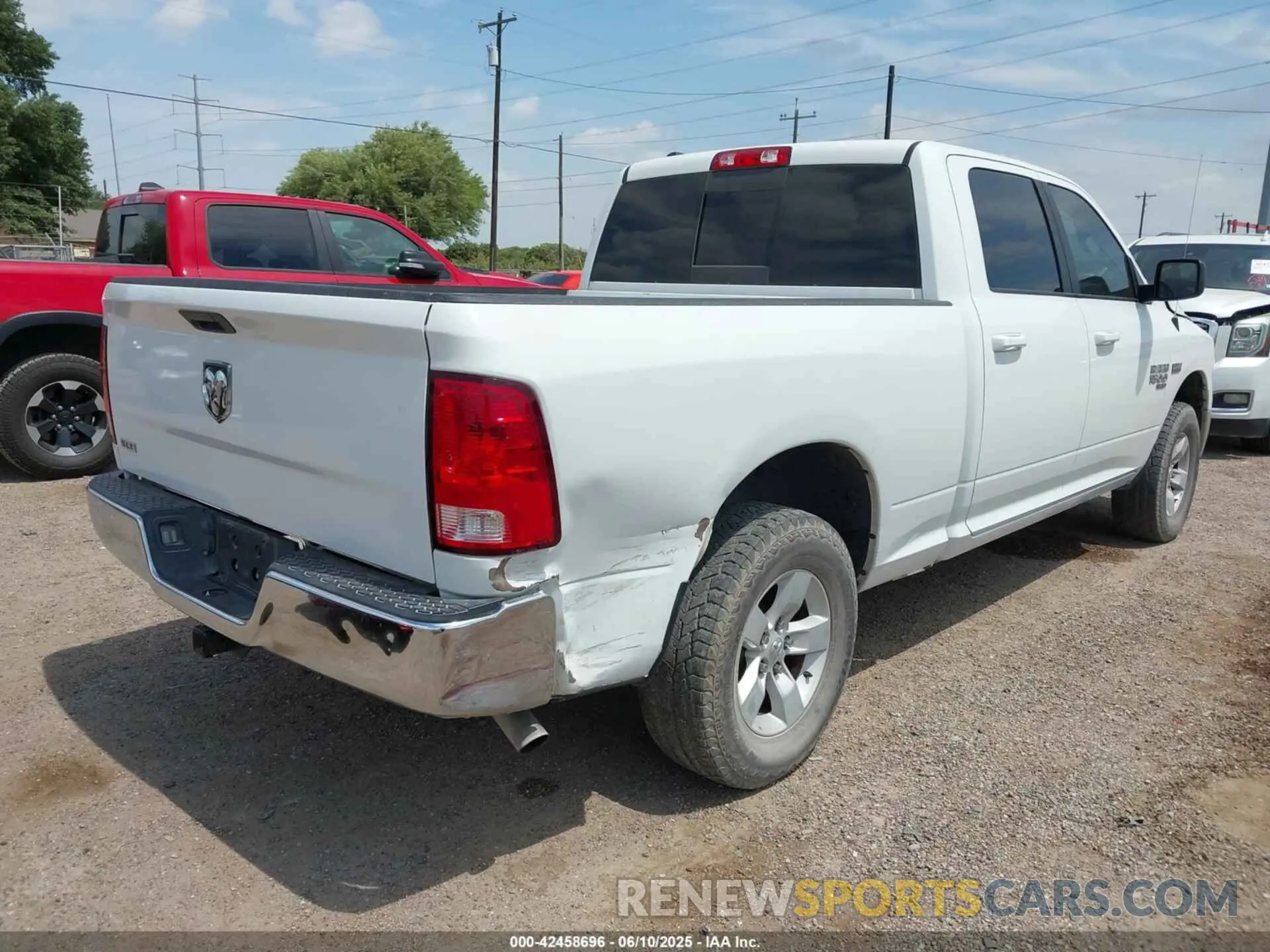4 fotografías del automóvil dañado 1C6RR6TT3LS102642 RAM 1500 CLASSIC 2020
