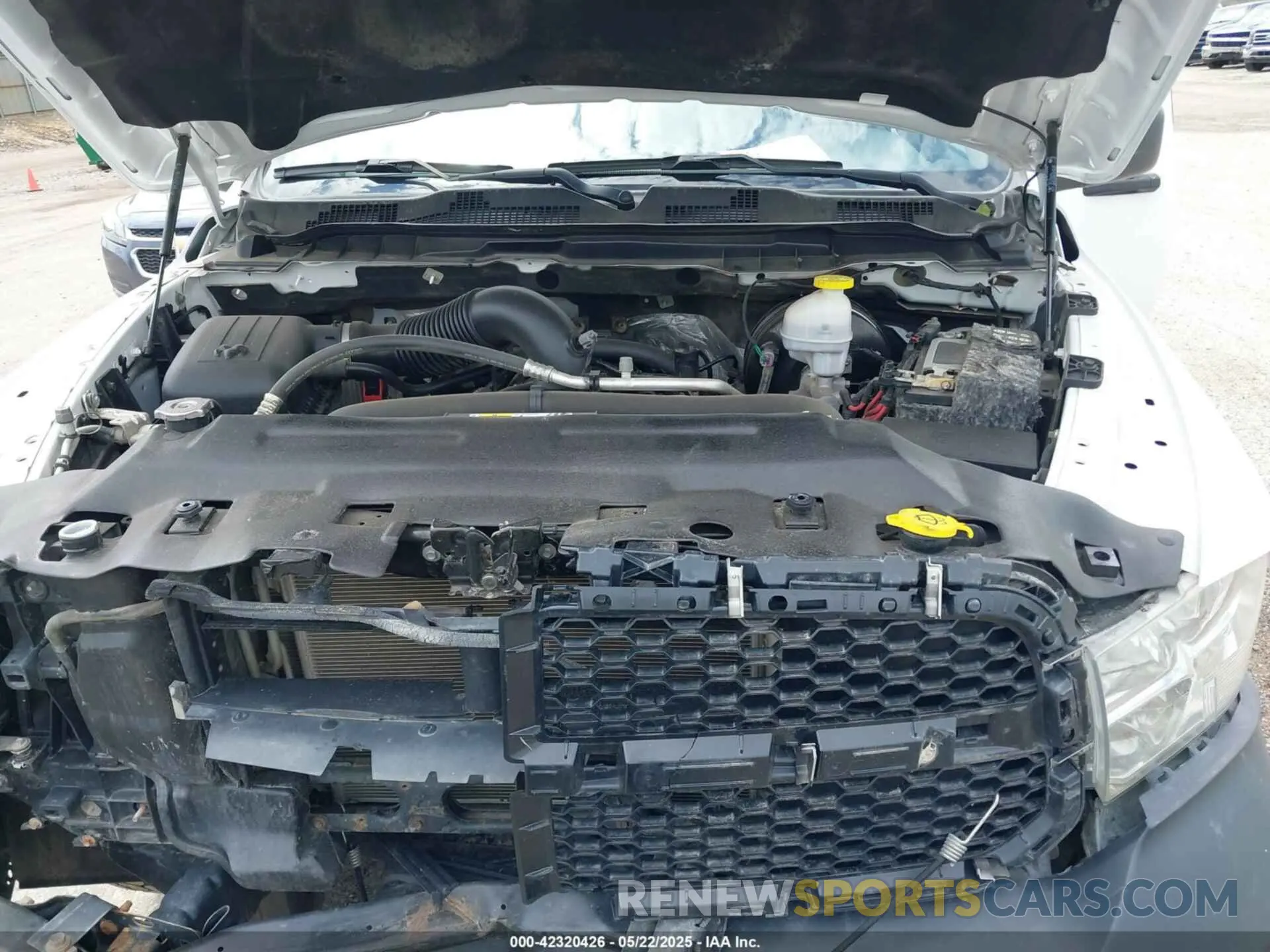 10 fotografías del automóvil dañado 1C6RR7FT3LS131480 RAM 1500 CLASSIC 2020