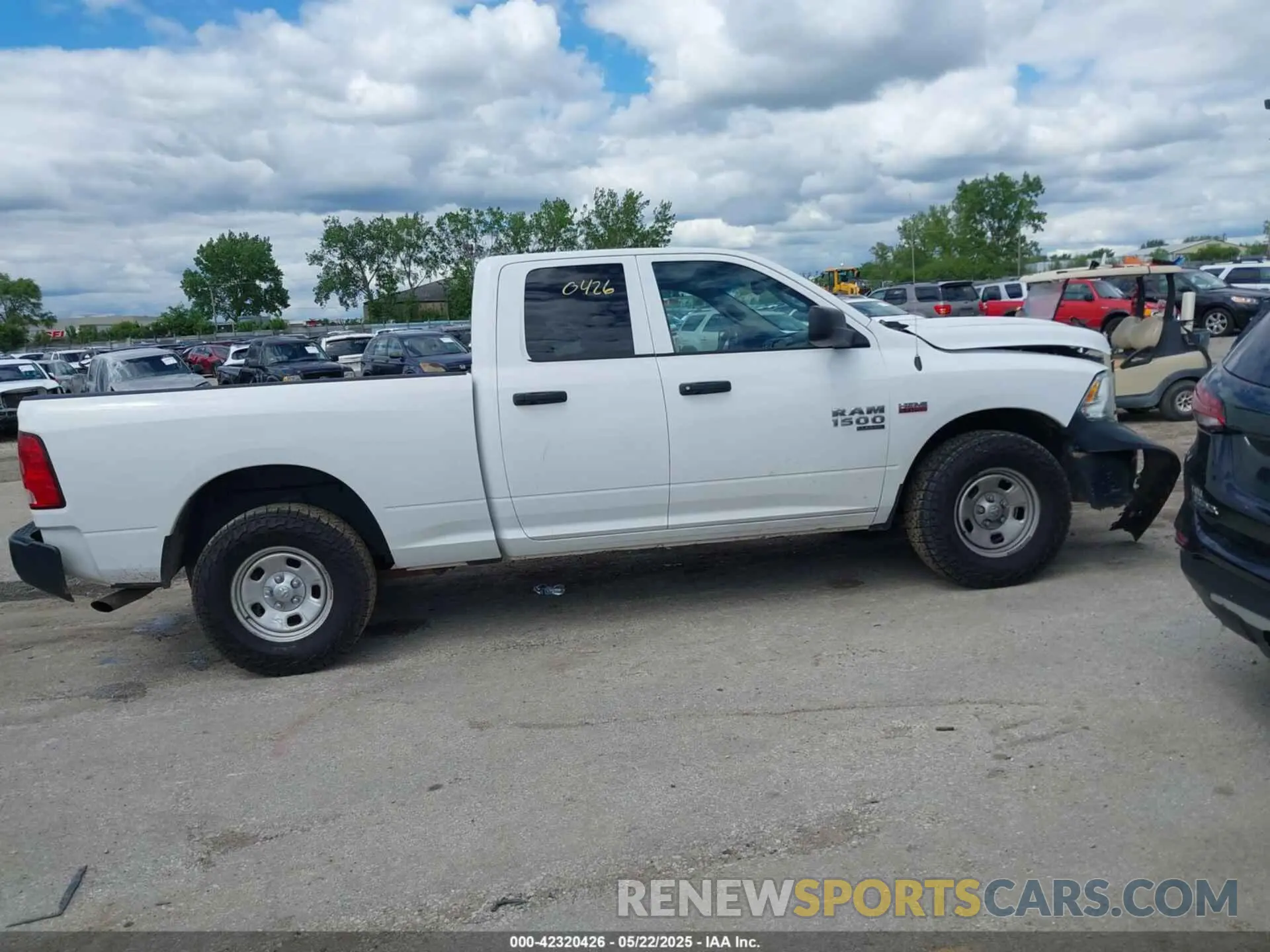 13 fotografías del automóvil dañado 1C6RR7FT3LS131480 RAM 1500 CLASSIC 2020