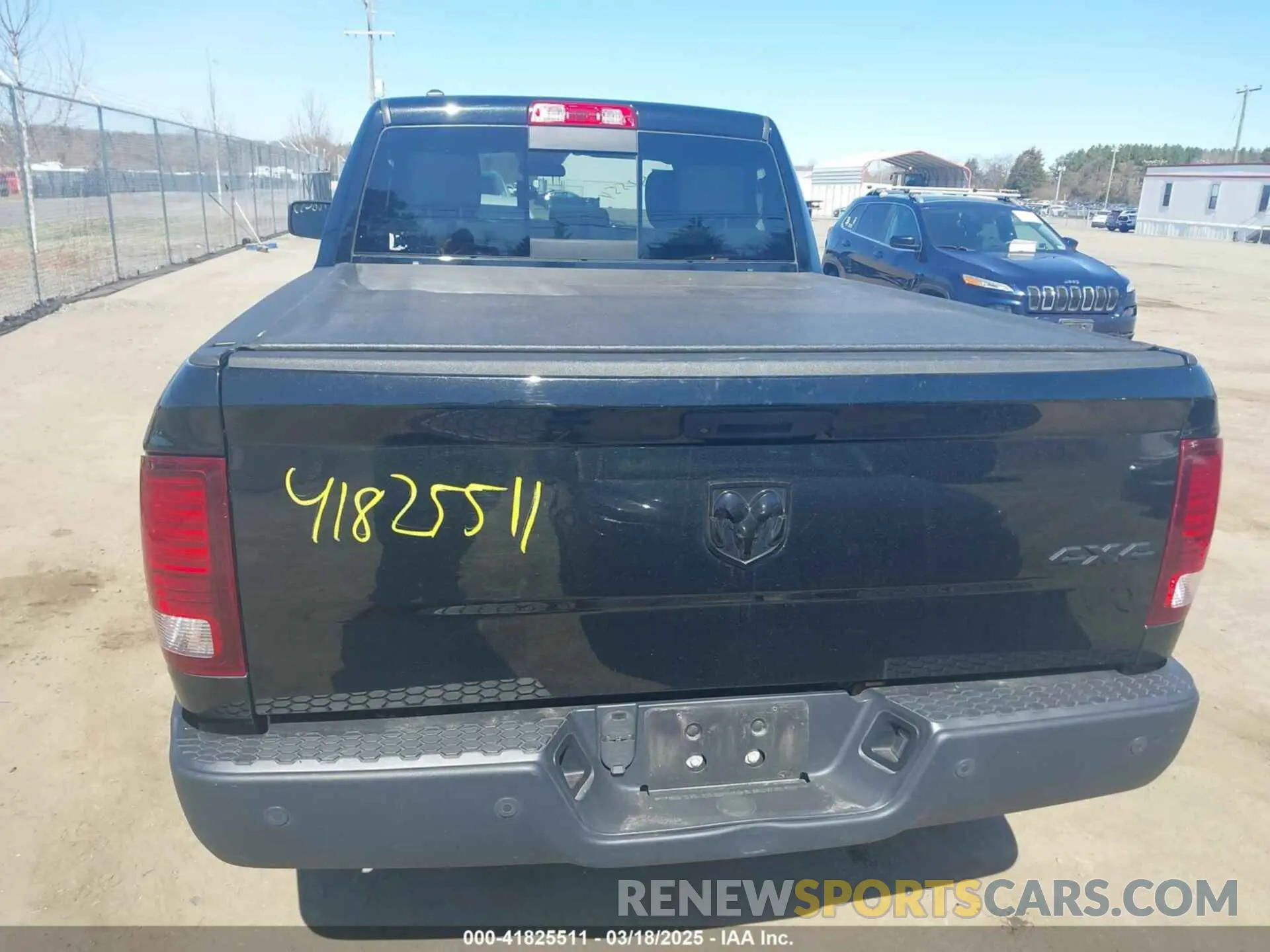 16 fotografías del automóvil dañado 1C6RR7GG5LS138027 RAM 1500 CLASSIC 2020