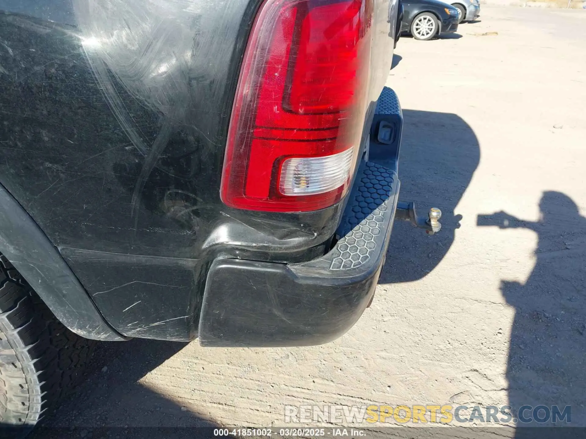 17 fotografías del automóvil dañado 1C6RR7LT4LS136952 RAM 1500 CLASSIC 2020