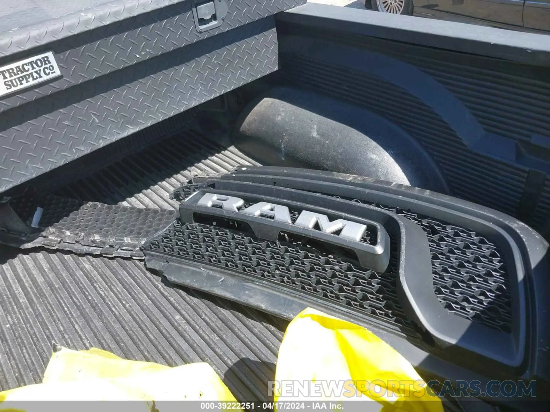 12 fotografías del automóvil dañado 1C6RR7LTXLS155568 RAM 1500 CLASSIC 2020
