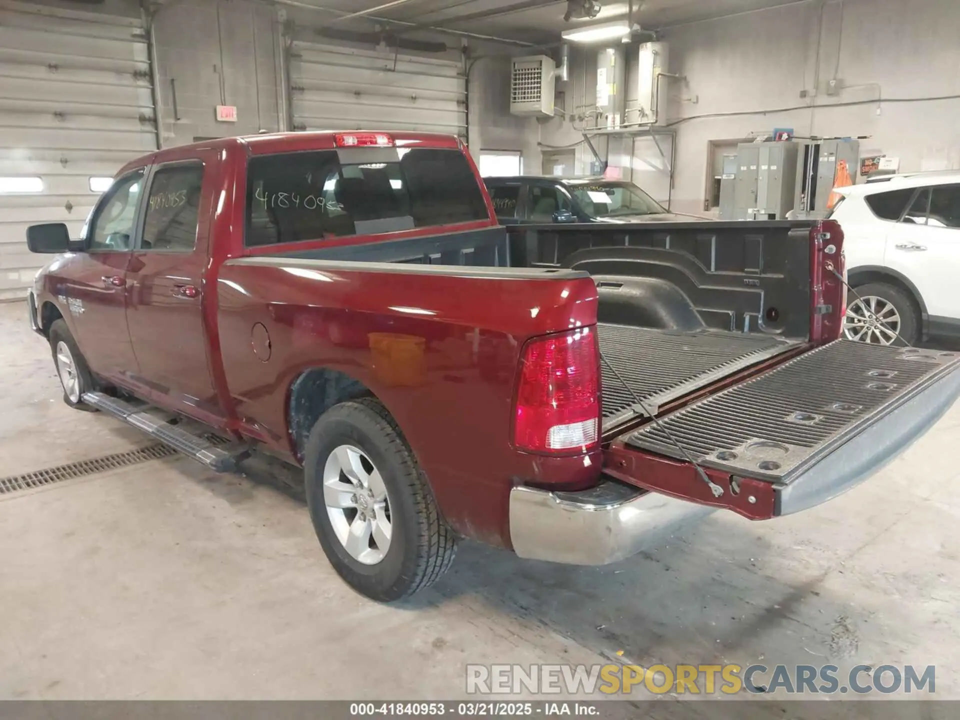 3 fotografías del automóvil dañado 1C6RR7TTXLS101249 RAM 1500 CLASSIC 2020
