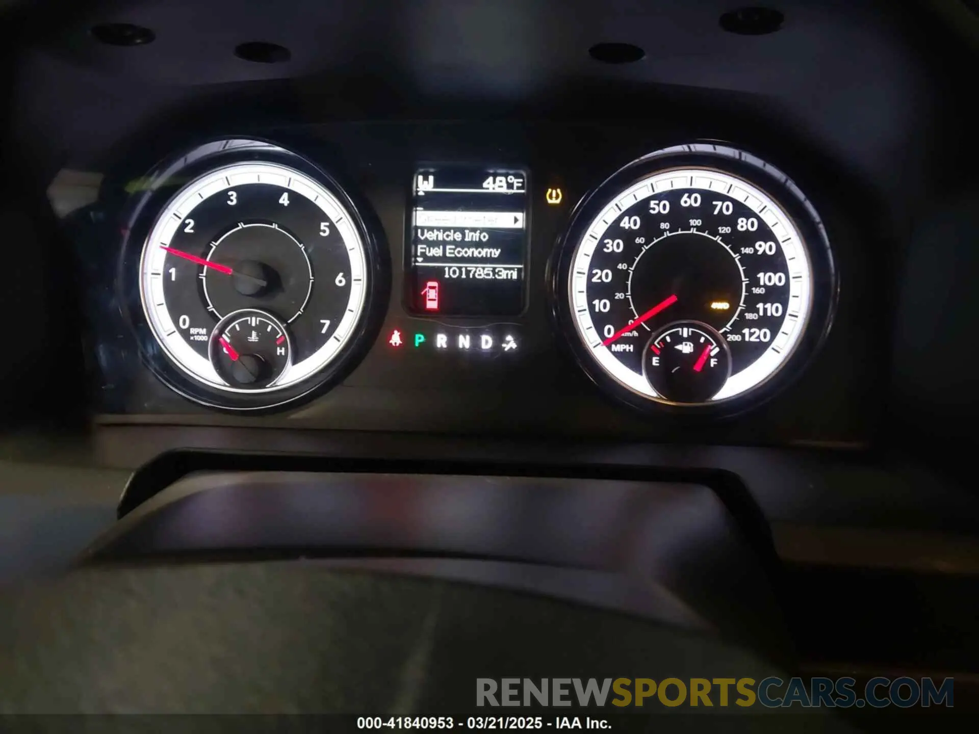 7 fotografías del automóvil dañado 1C6RR7TTXLS101249 RAM 1500 CLASSIC 2020