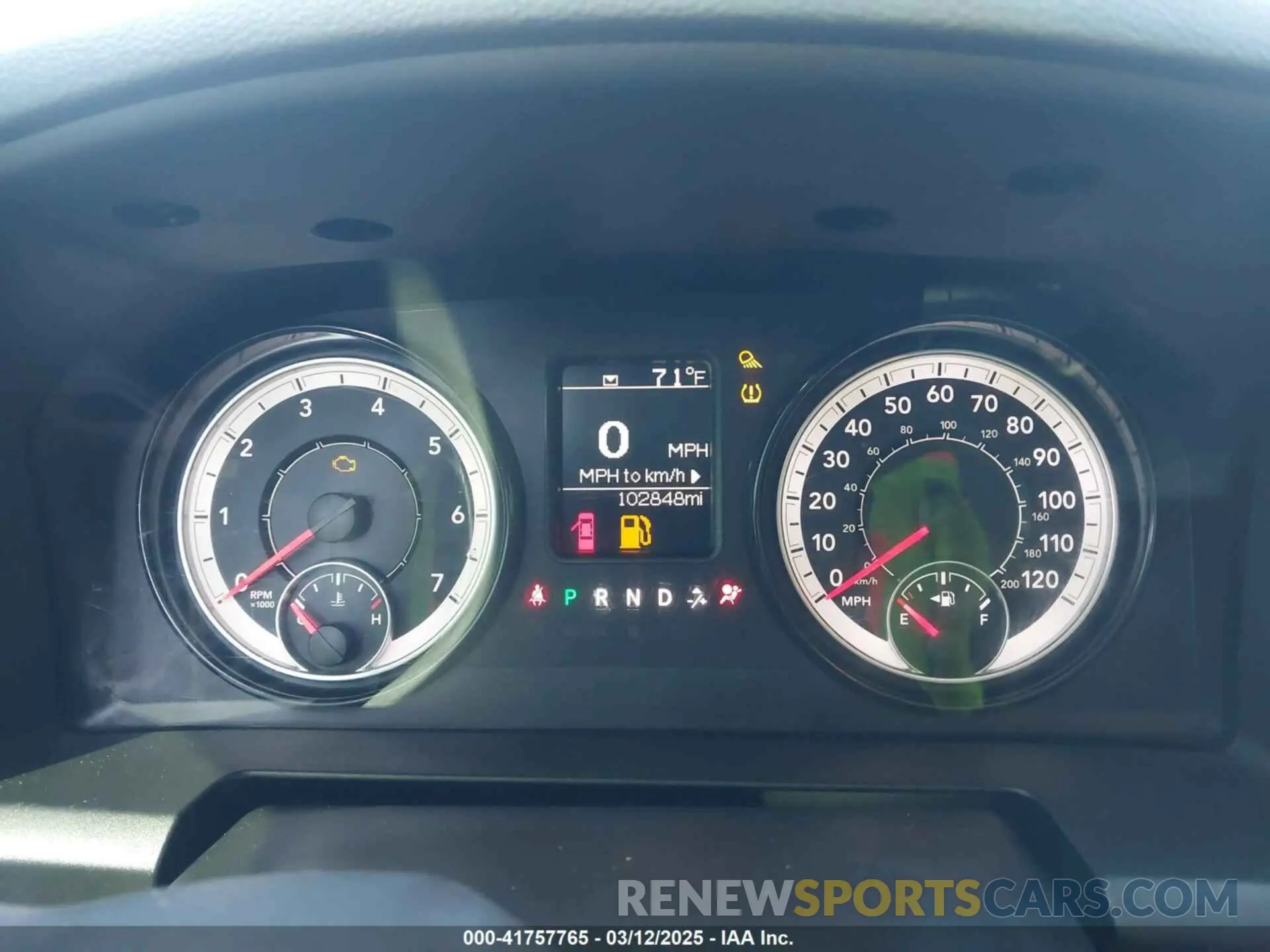 7 fotografías del automóvil dañado 3C6RR6KT2LG224661 RAM 1500 CLASSIC 2020